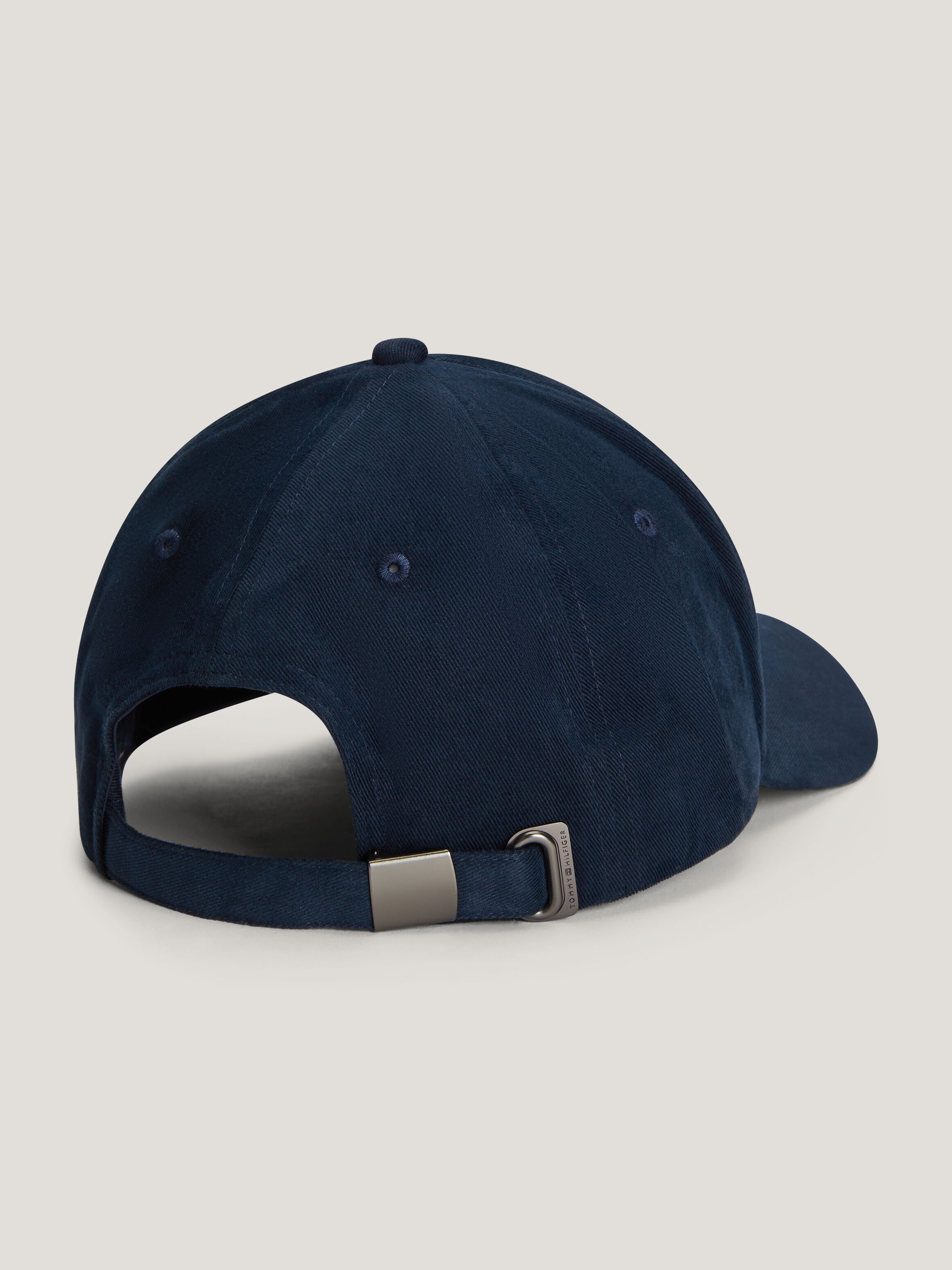 Corporate caps top