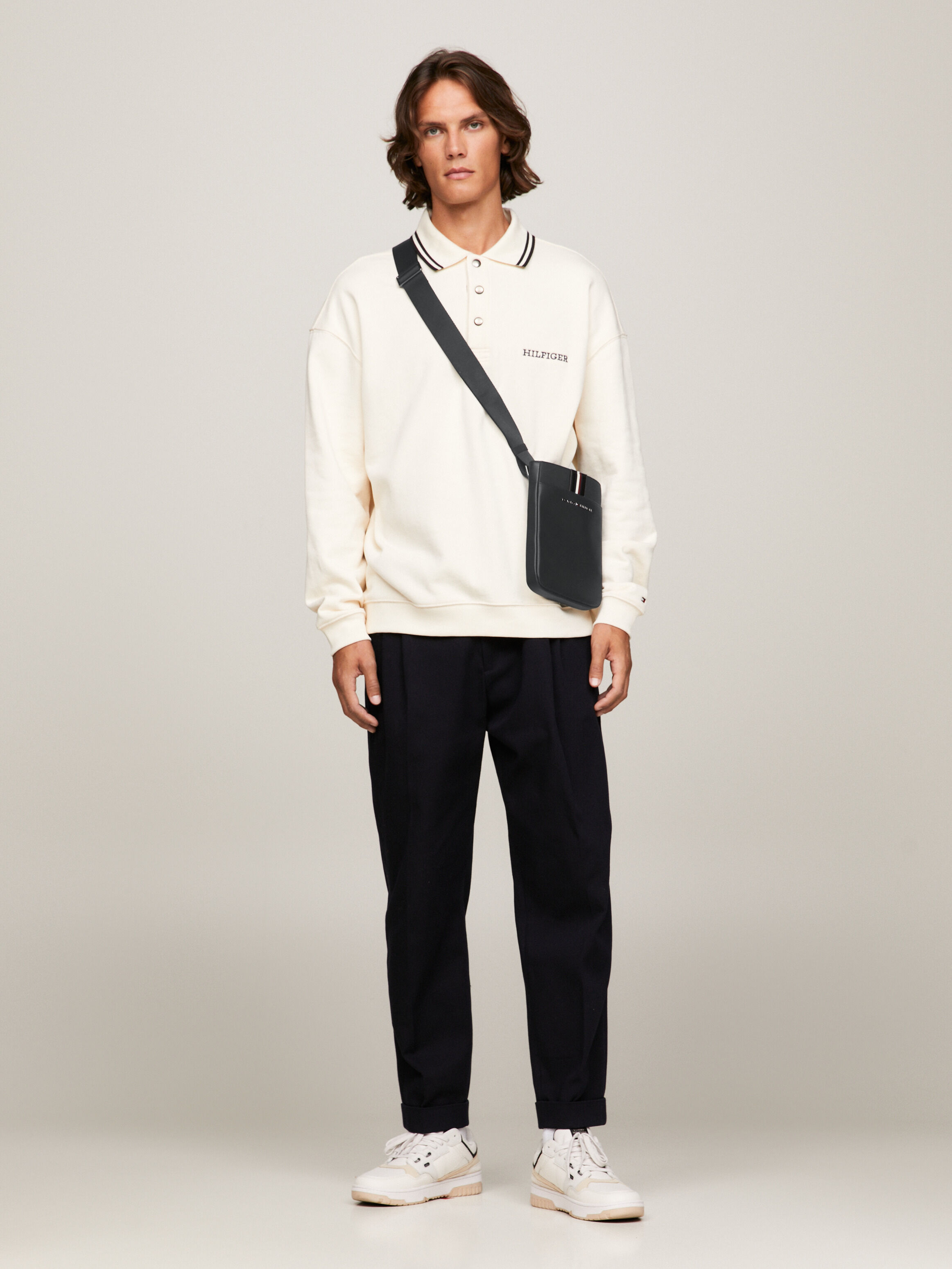 The essence signature crossover bag hot sale