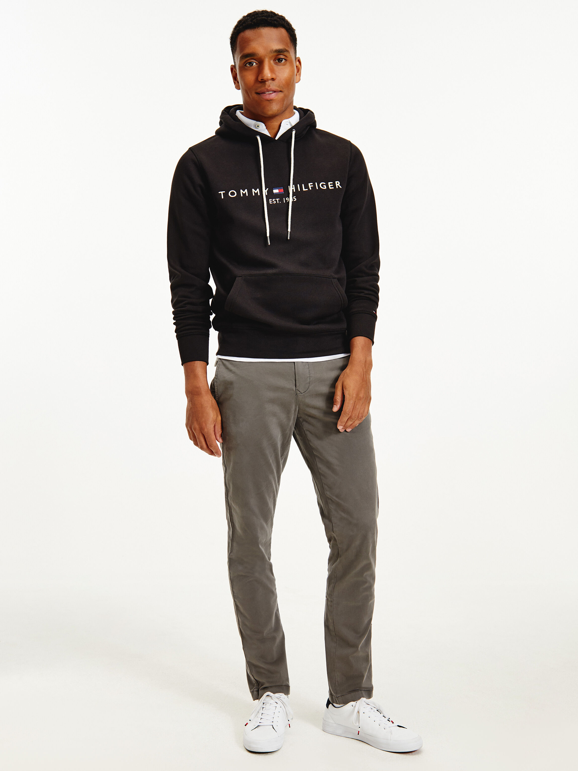 Tommy hilfiger discount signature logo hoodie
