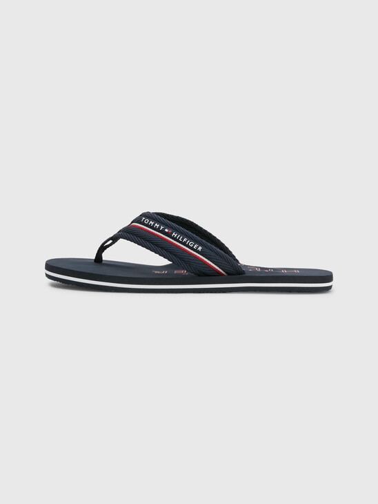 SIGNATURE FLIP-FLOPS