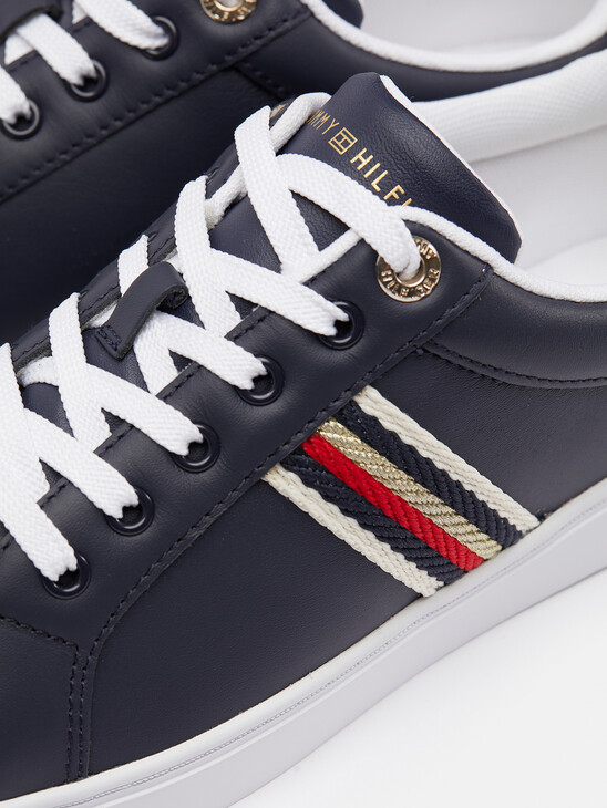 WEBBING SIGNATURE DETAIL COURT TRAINERS