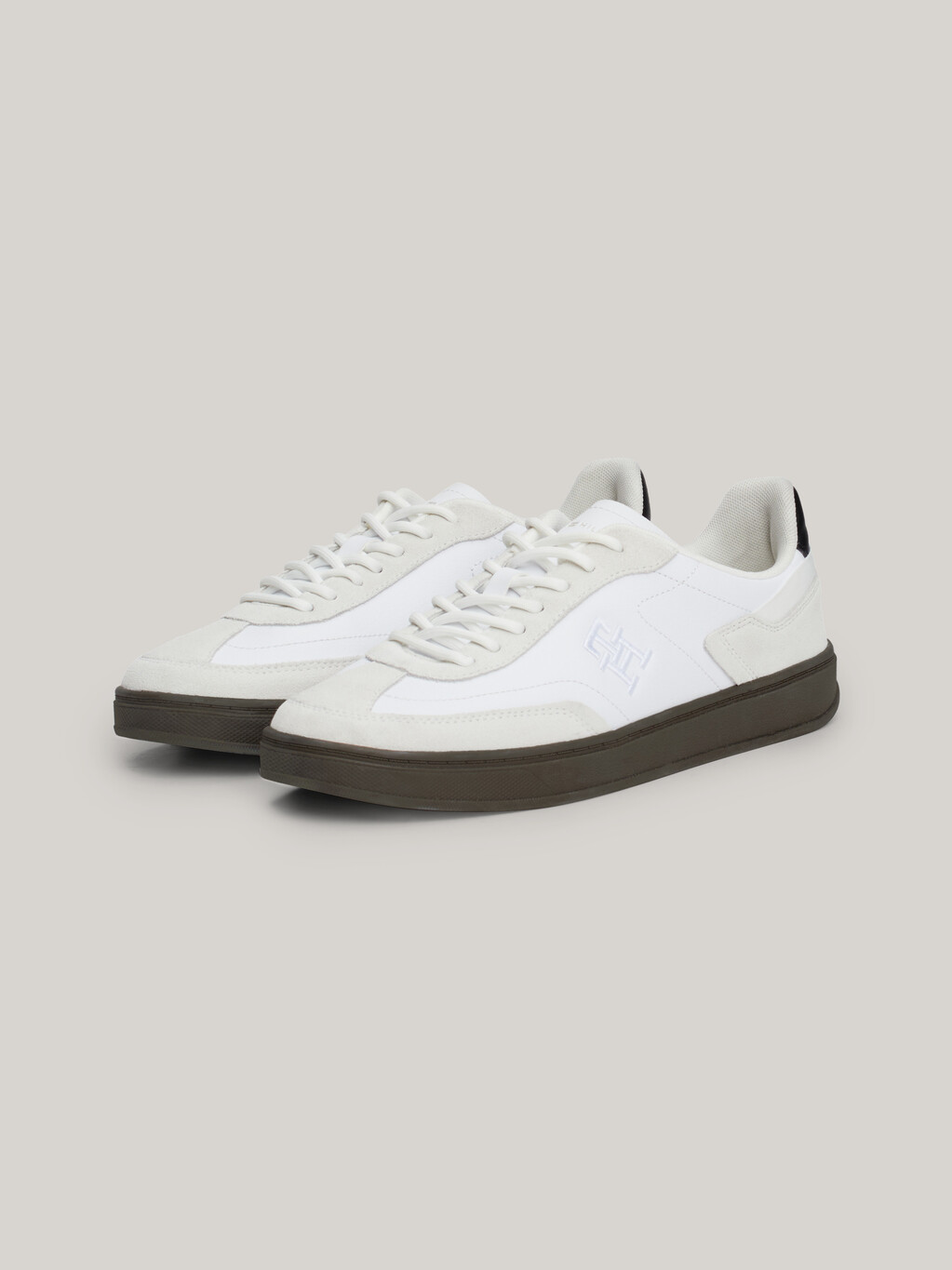 Heritage Suede Court Trainers, White, hi-res