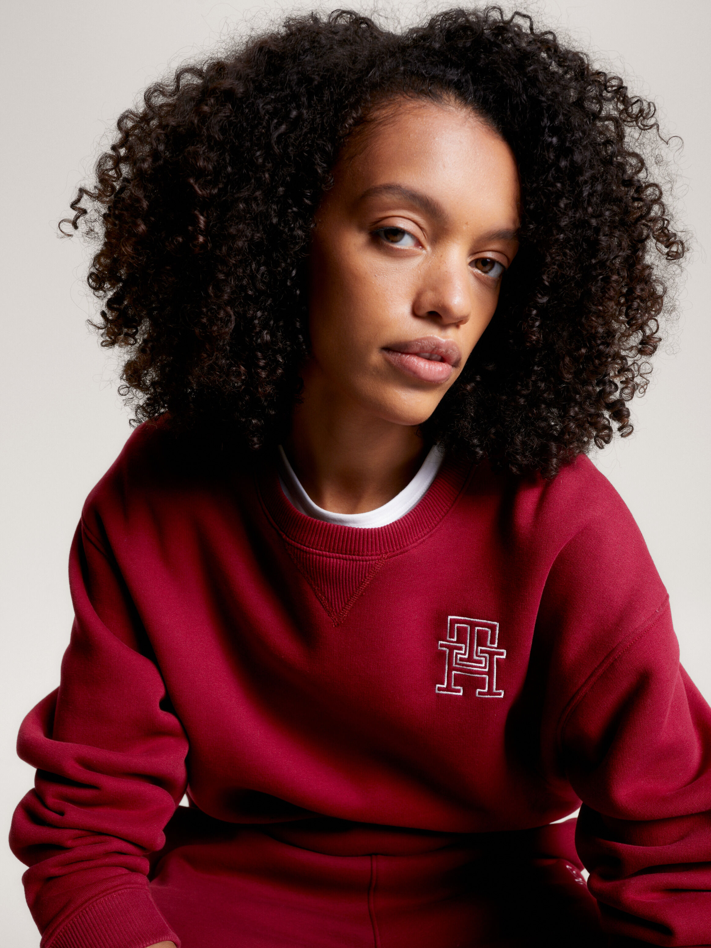 TH Modern Monogram Sweatshirt red Tommy Hilfiger Malaysia