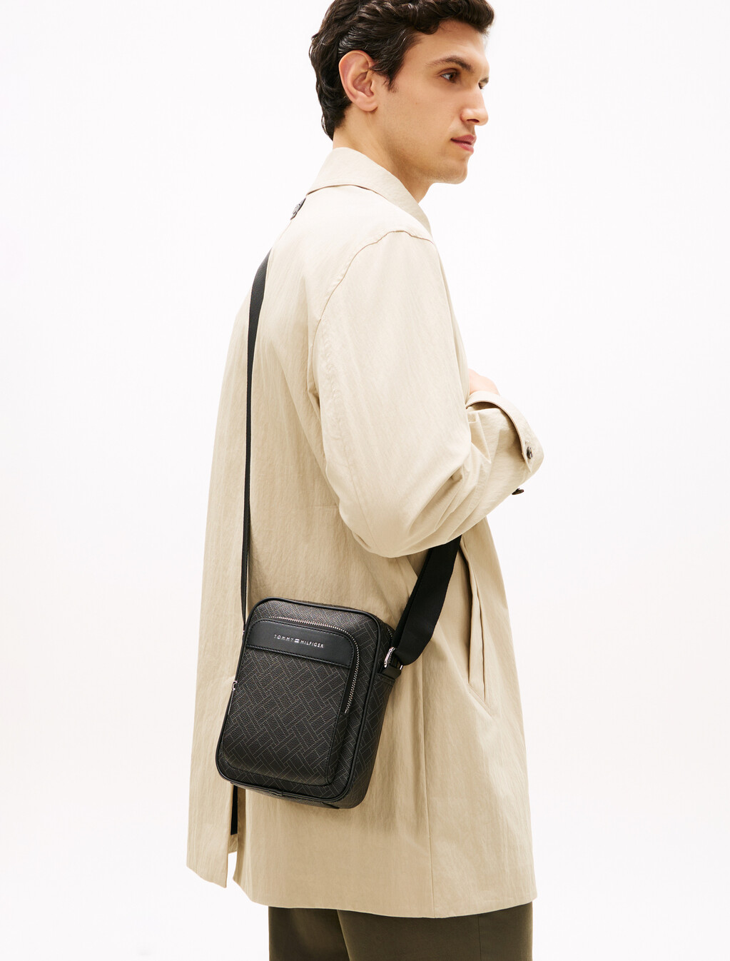 Hilfiger Flag Crossbody Reporter Bag, Black, hi-res