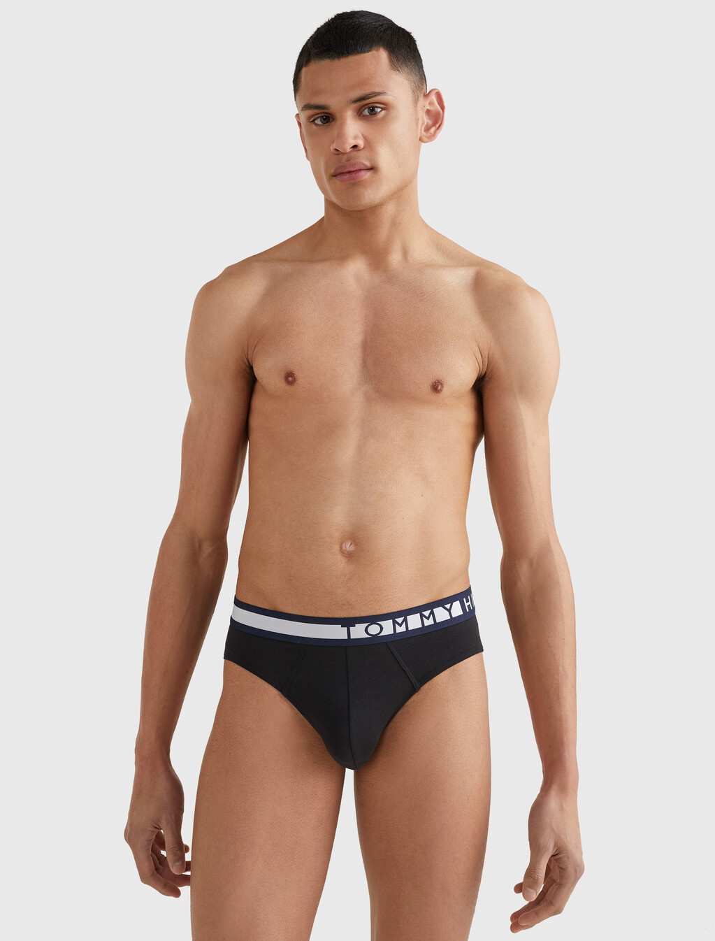 3-Pack Logo Waistband Briefs, PVHBLACK/PVHBLACK/PVHBLACK, hi-res