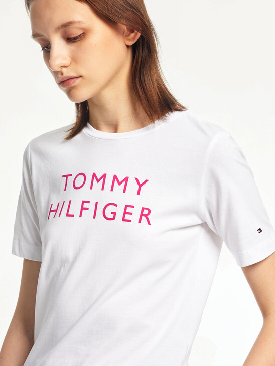 ORGANIC COTTON LOGO SLIM FIT TEE ORGANIC COTTON LOGO SLIM FIT TEE