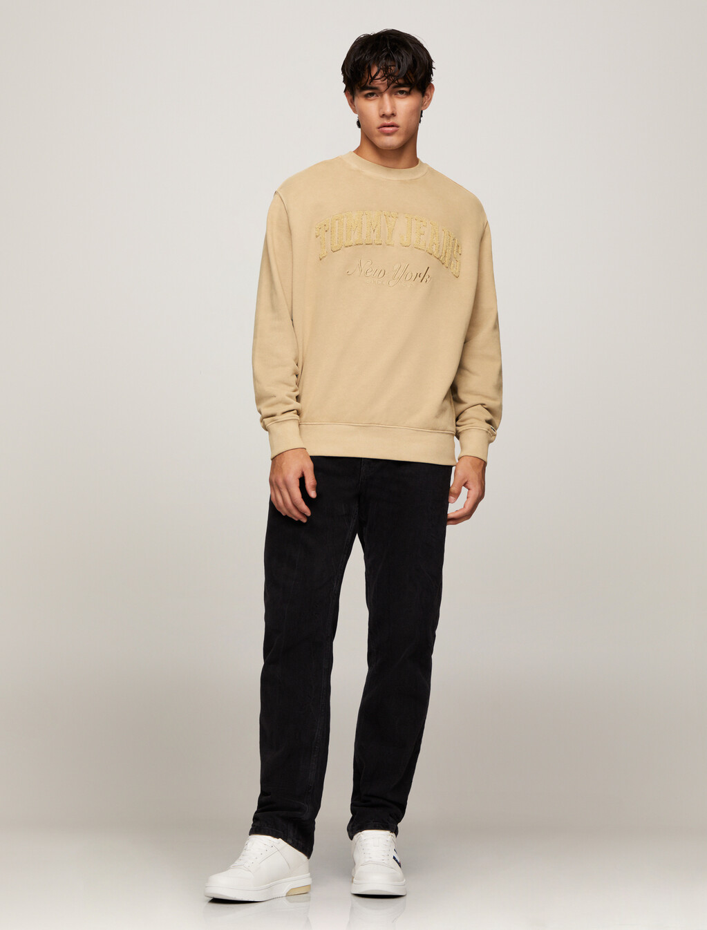 Varsity Washed Relaxed Sweatshirt, Relic Tan, hi-res