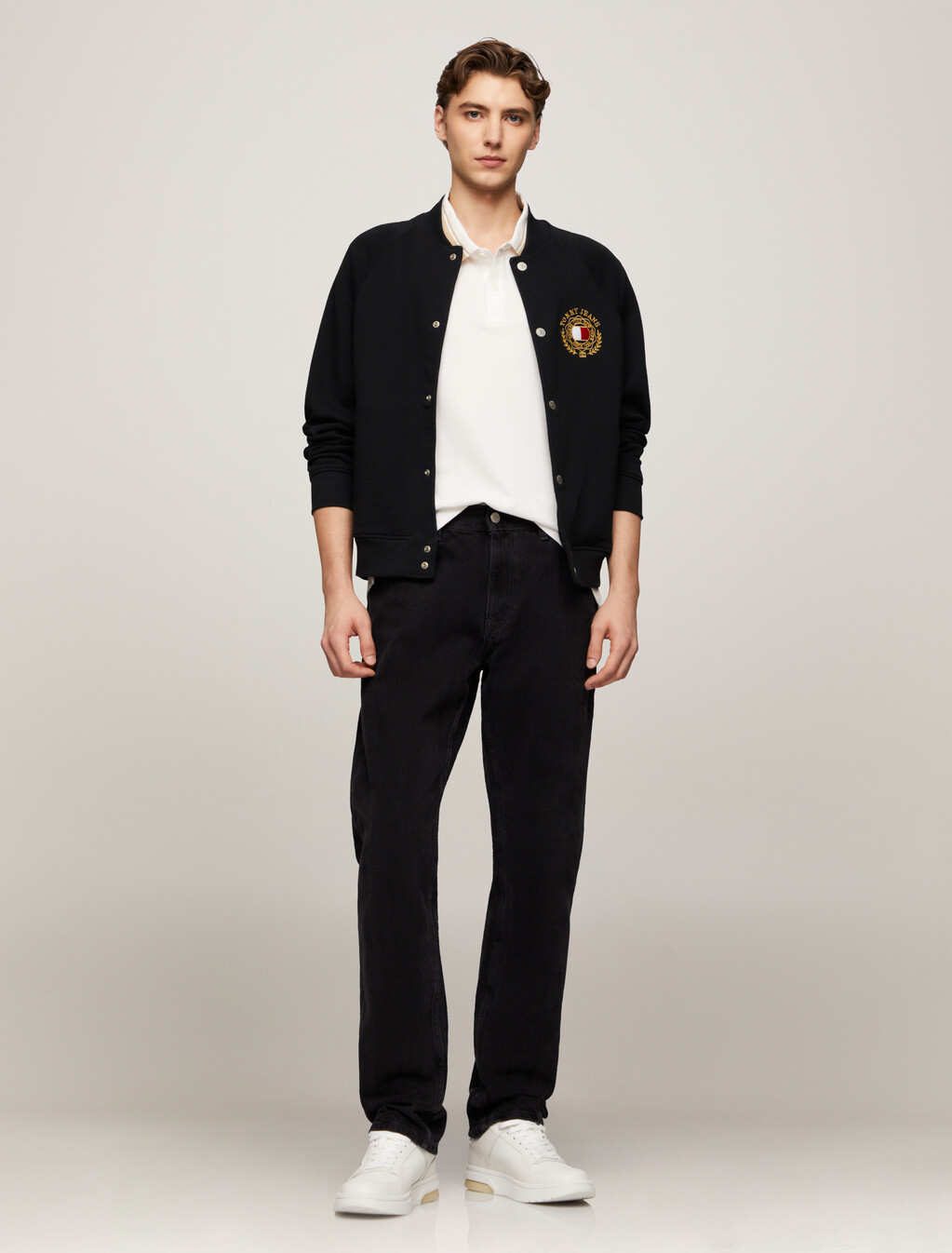 Tommy Crest Relaxed Bomber Jacket, Black, hi-res