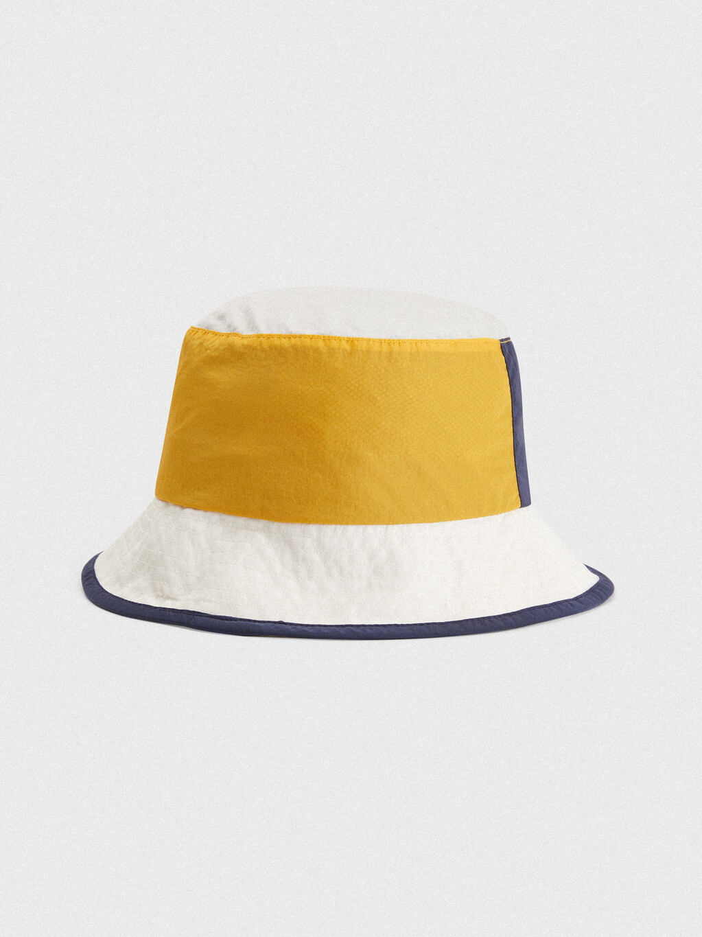 Buy TRAVEL BUCKET HAT in color ABSTRACT LEOPAR