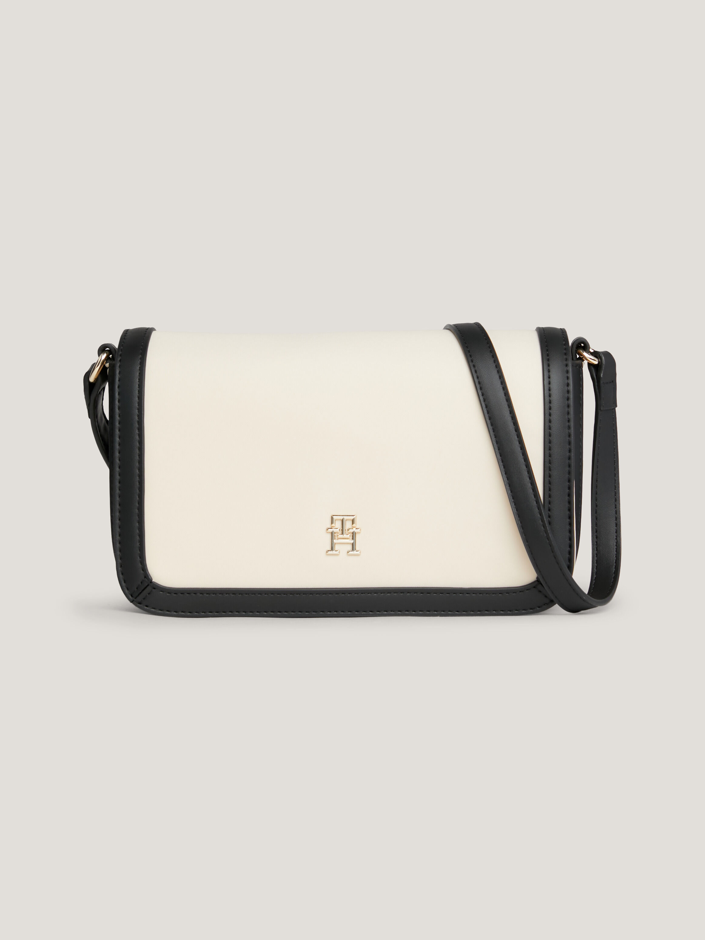 Tommy hilfiger clearance bag price