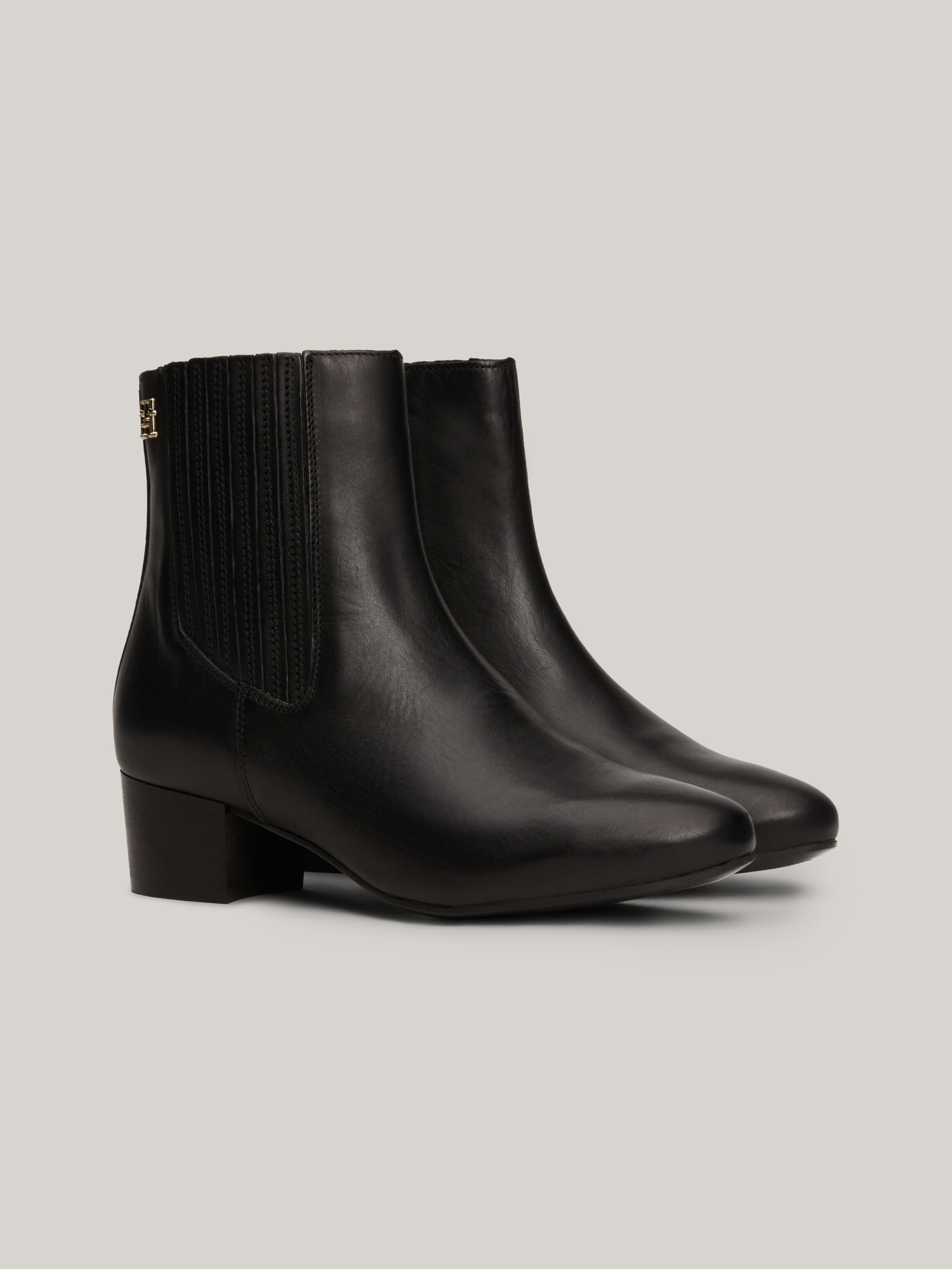 Tommy hilfiger casual heeled chelsea deals