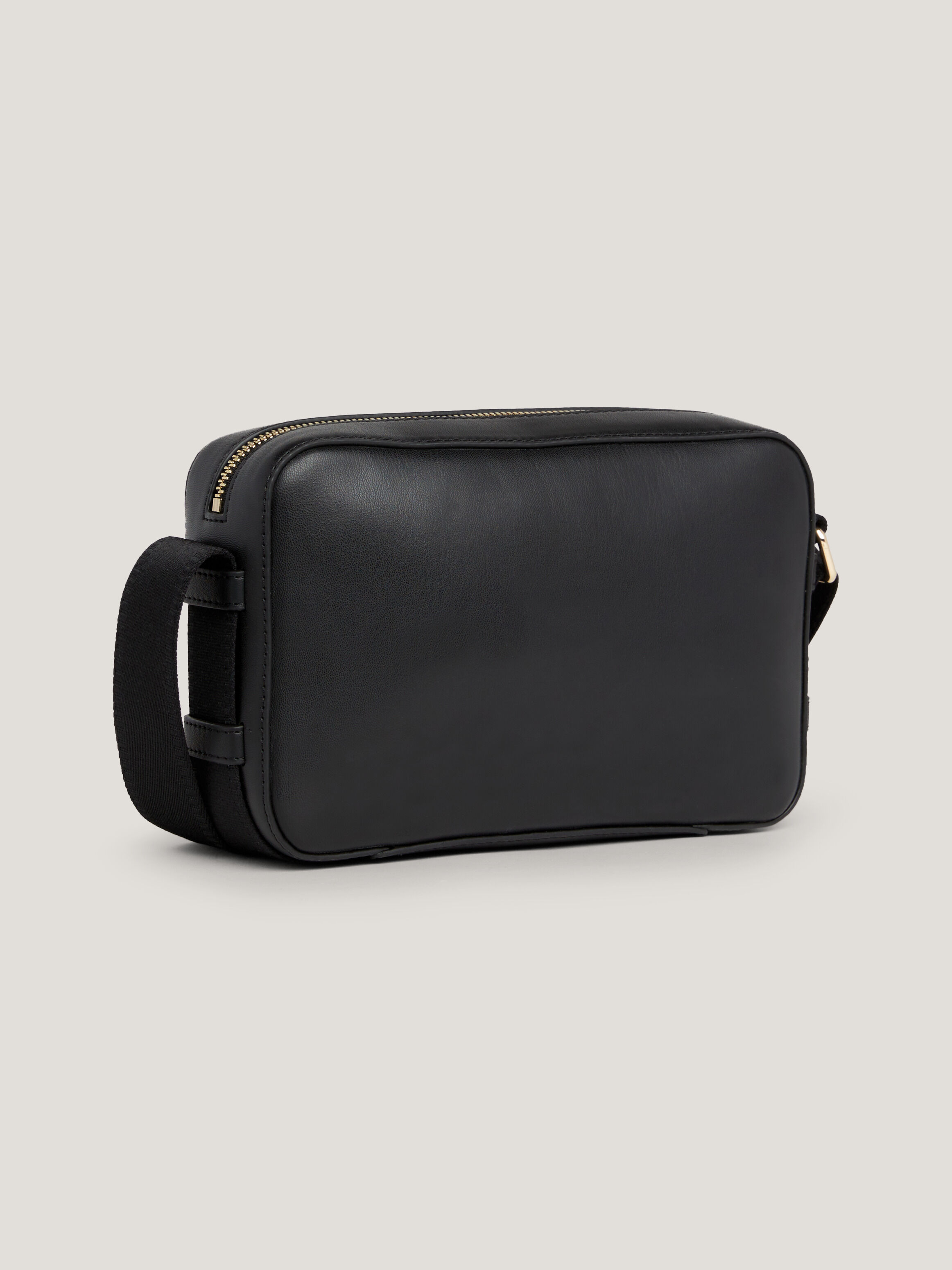 Tommy hilfiger boxy crossbody bag clearance