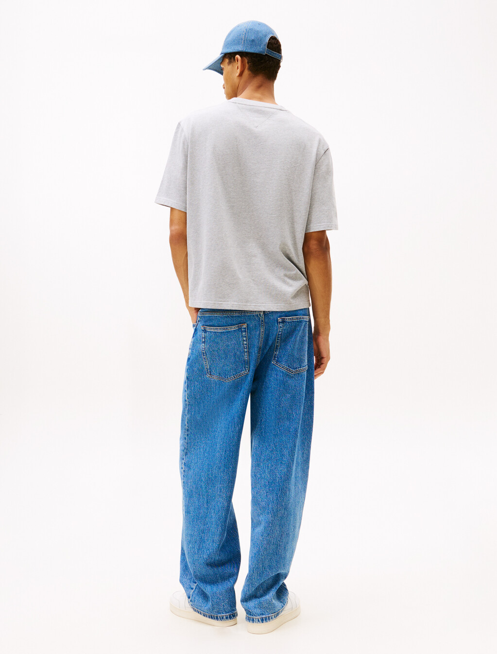 90s Tonal Flag Badge T-Shirt, Mid Grey htr, hi-res