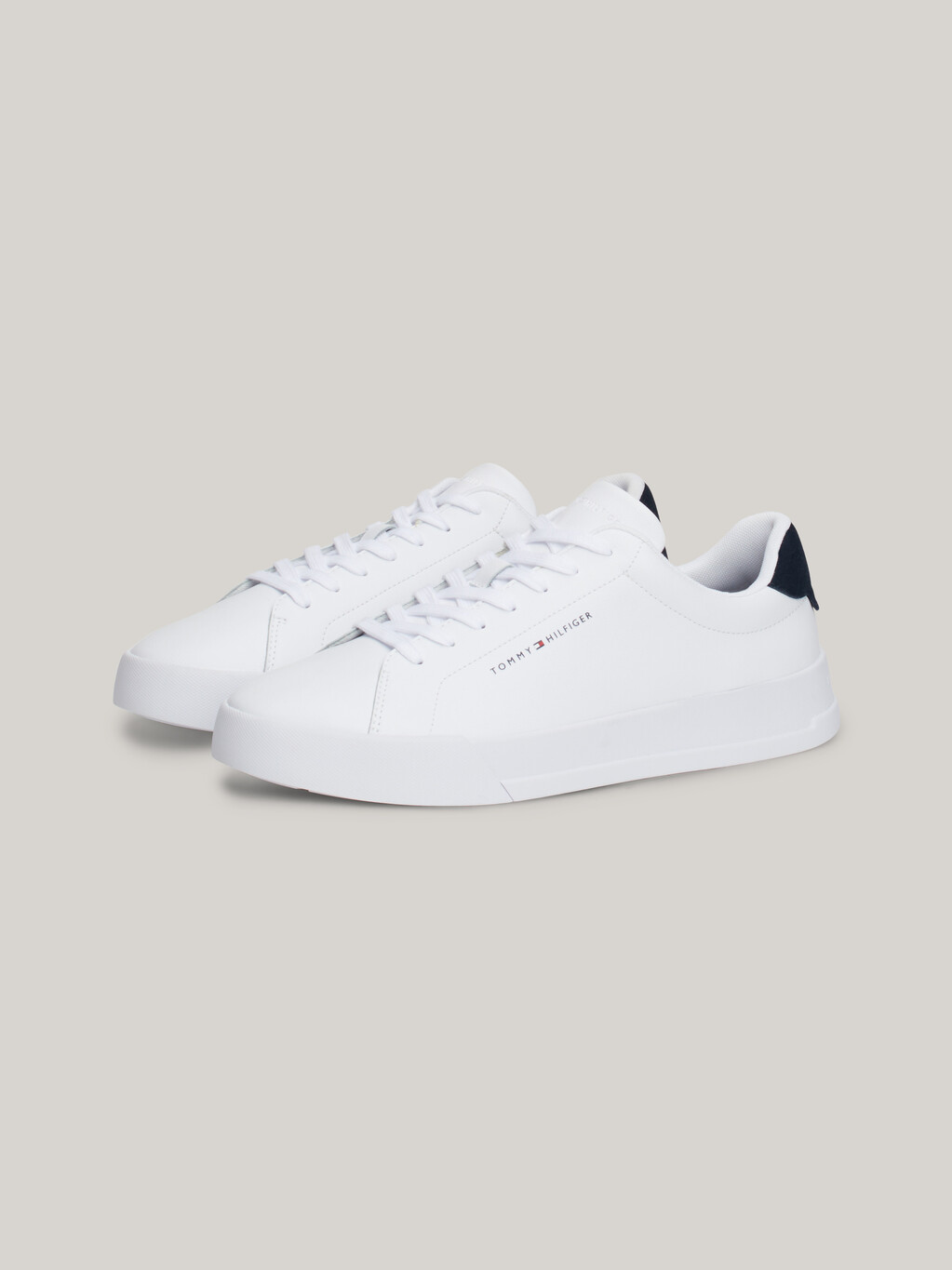 Pebble Grain Logo Court Trainers, White/Desert Sky, hi-res