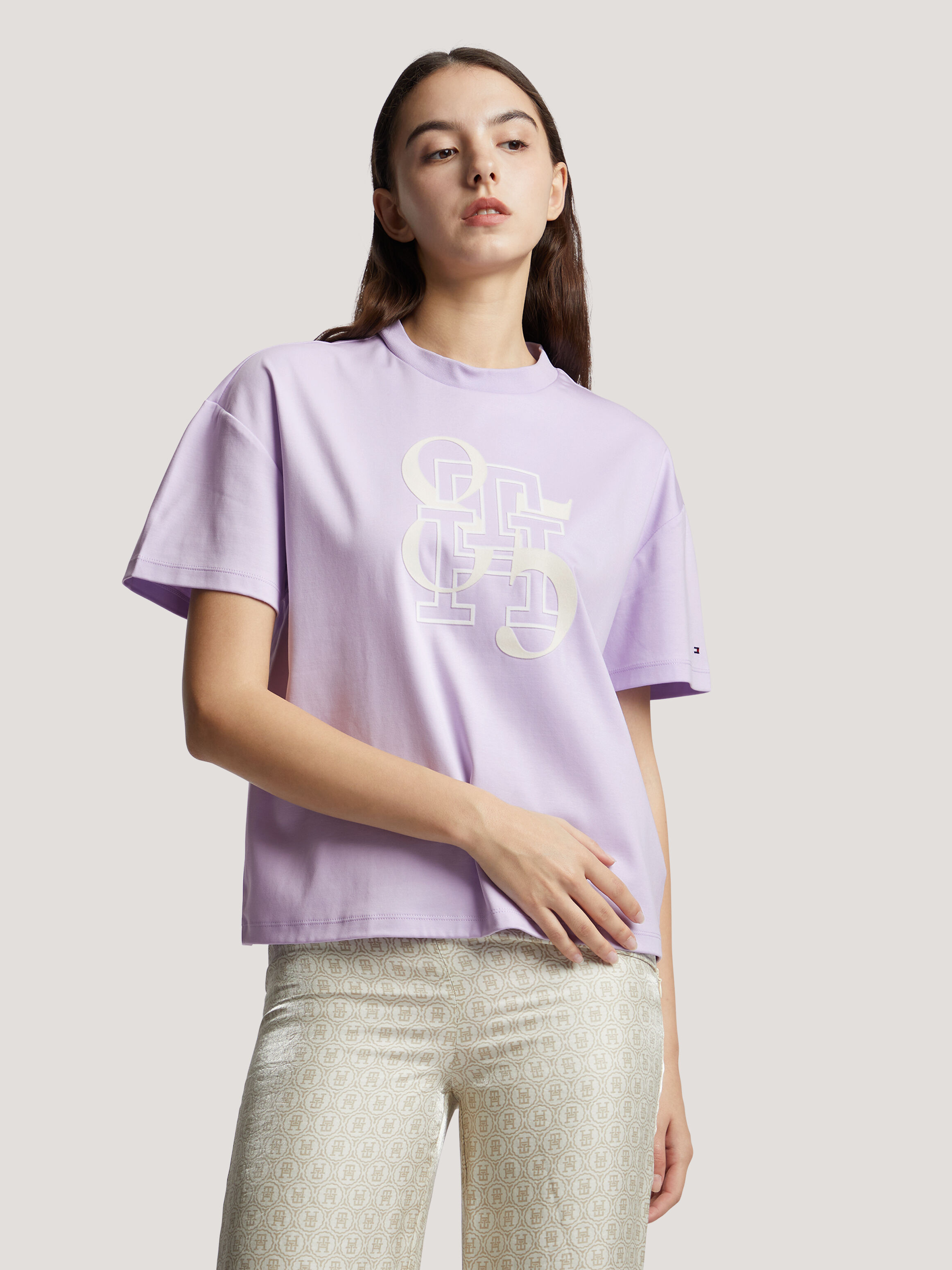 Tommy hilfiger t shirt purple discount