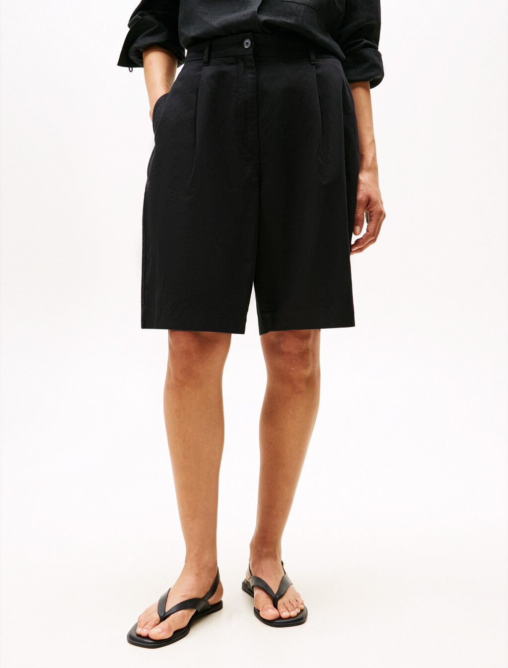 Wide Leg Bermuda Shorts With Linen, Black, hi-res