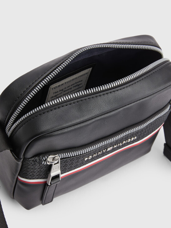 1985 COLLECTION LEATHERETTE CAMERA BAG