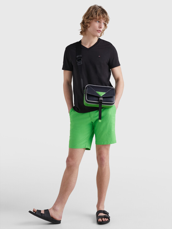 Louis Vuitton Monogram Tile Jogging Shorts Bright Red. Size 36