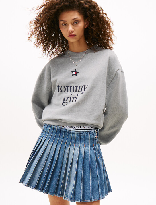 Tommy Girl Graphic Relaxed Sweatshirt