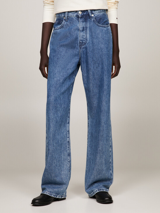 Mid Rise Relaxed Straight Jeans