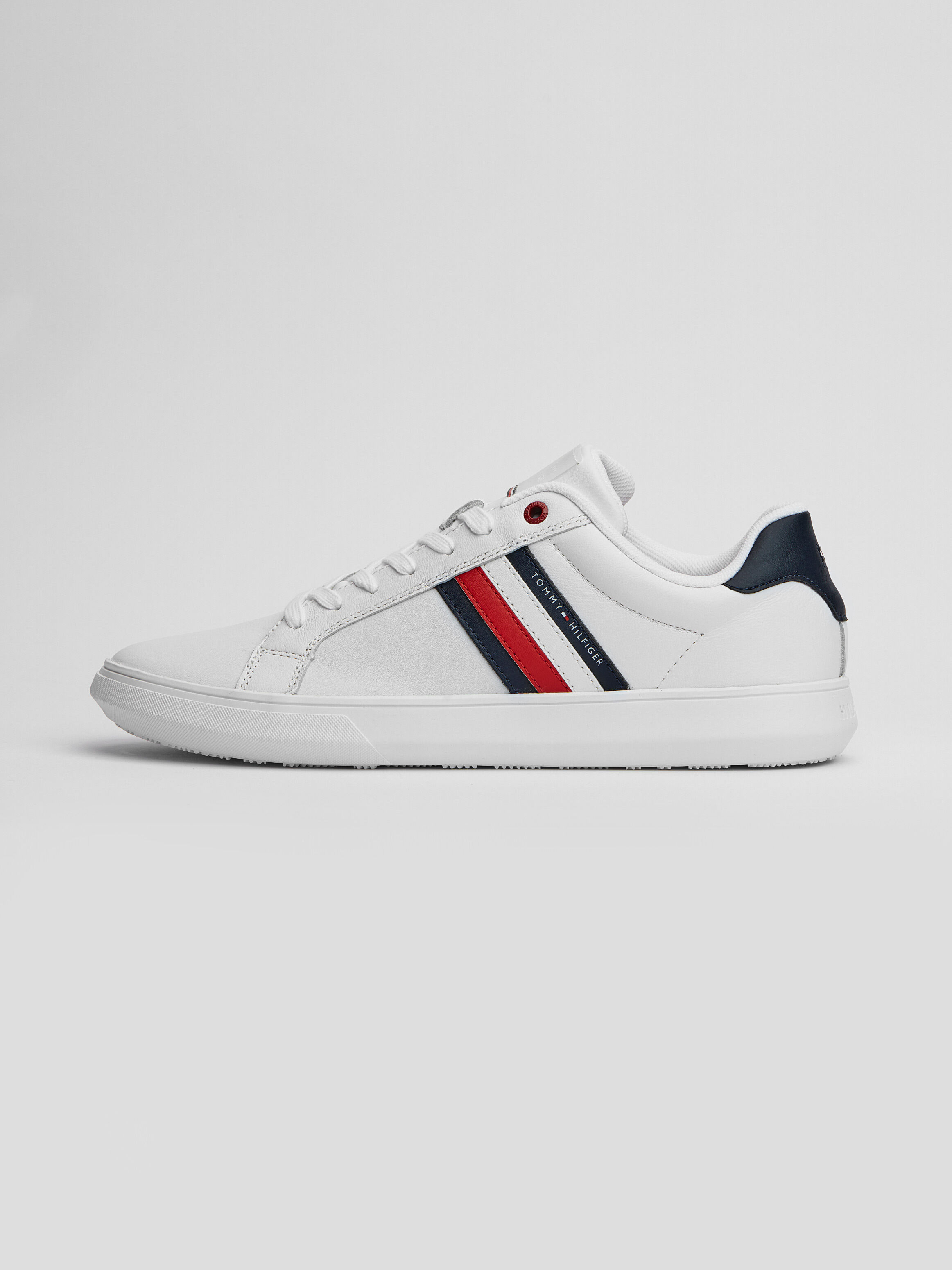 Tommy hilfiger essential shop long lace sneaker