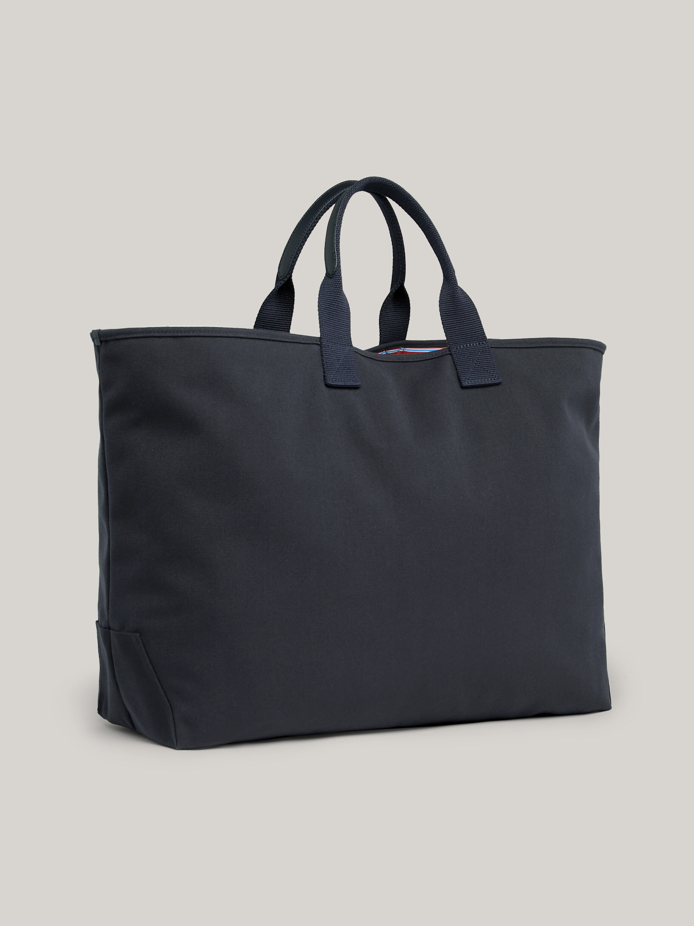 Tommy Hilfiger Extra-Large Designer Handbags: Totes, Crossbody, Backpacks -  Macy's
