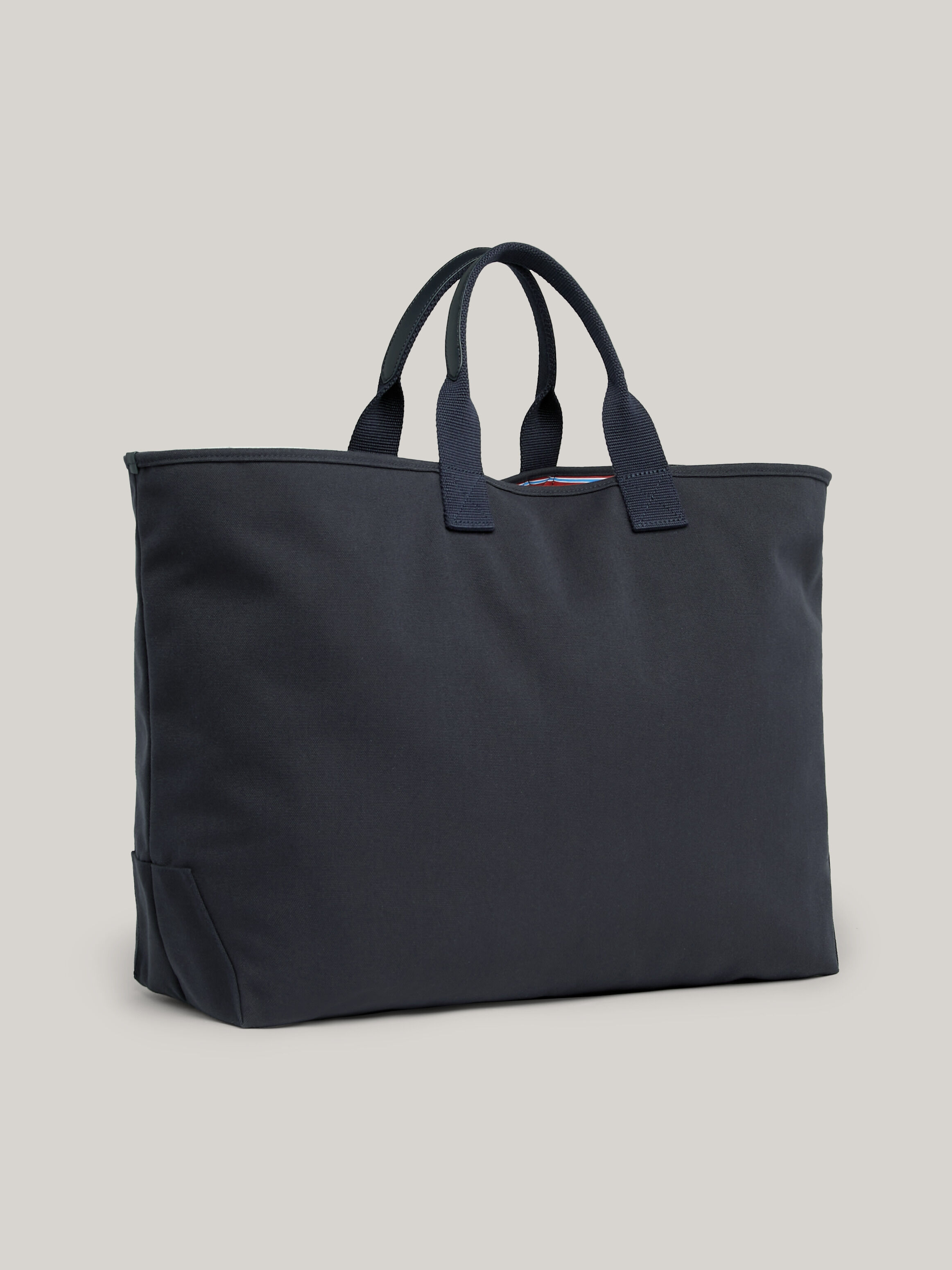 Tommy hilfiger hotsell reversible bag