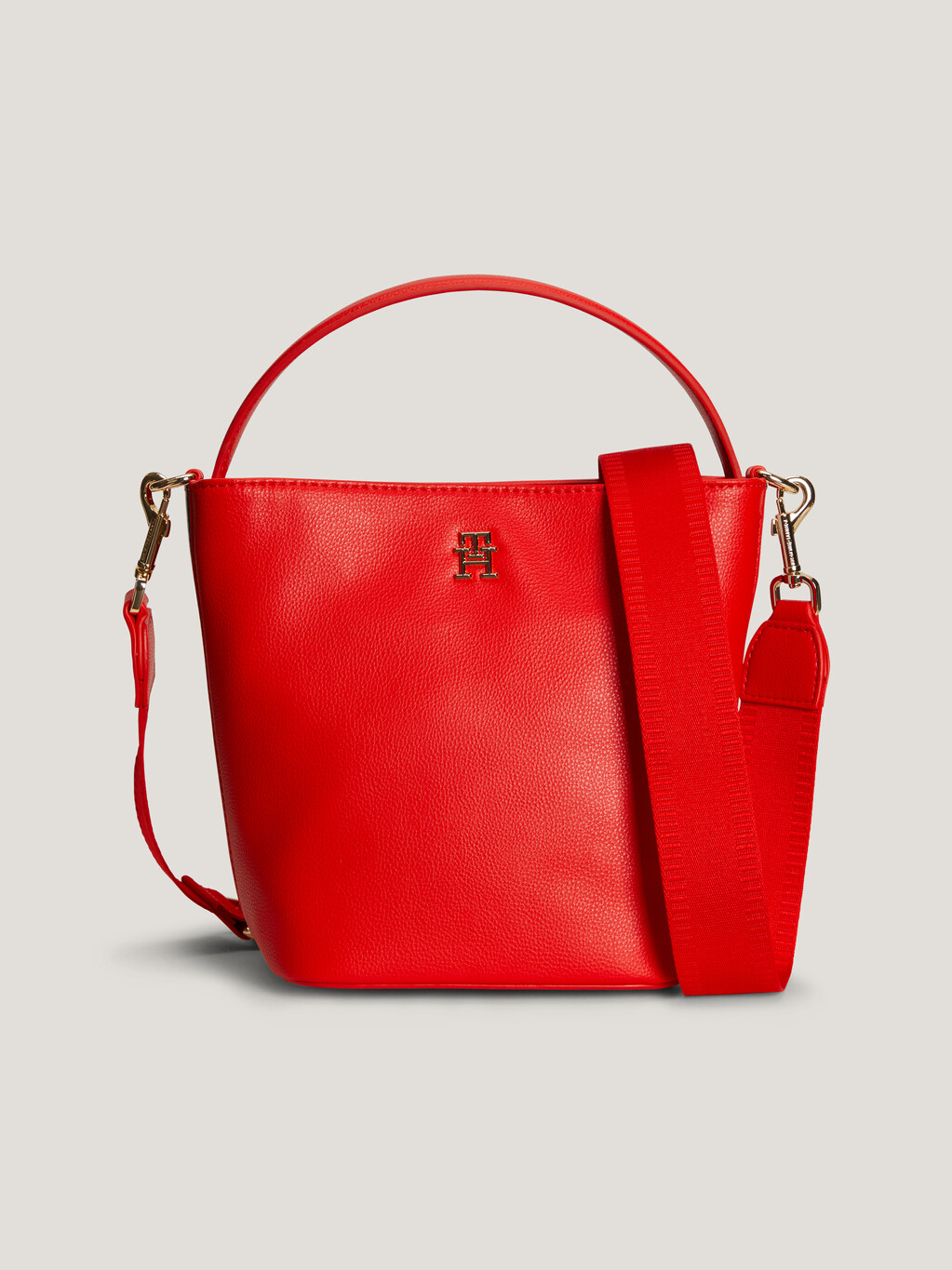 Essential Signature Bucket Bag, Fierce Red, hi-res