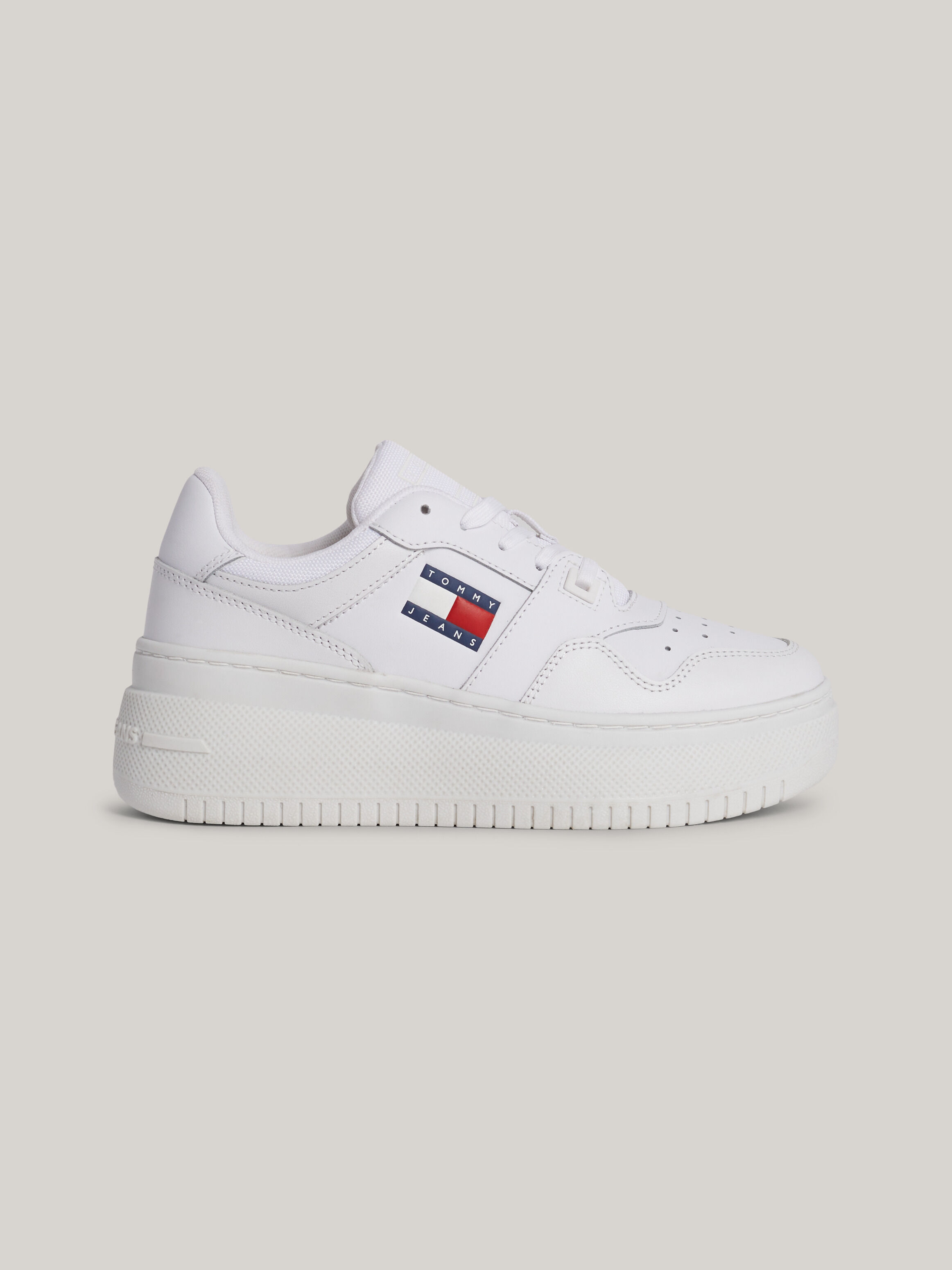Womens tommy hilfiger trainers sale on sale