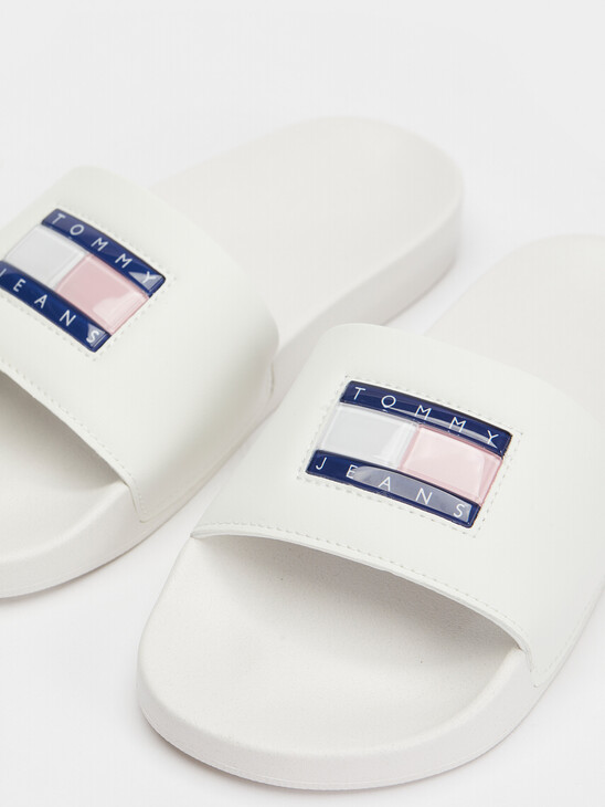 FLAG POOLSIDE SLIDES