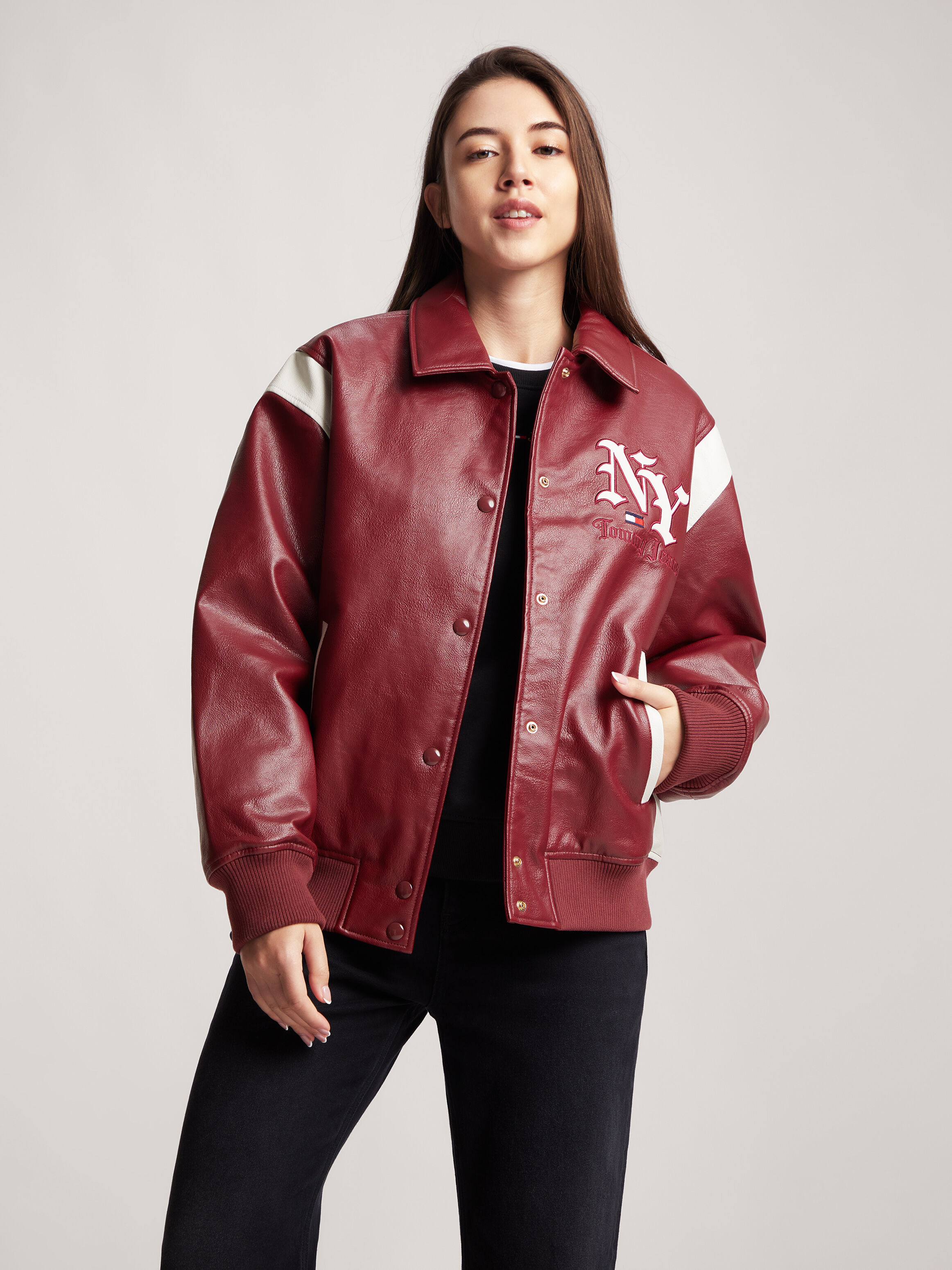 Red tommy hilfiger bomber clearance jacket