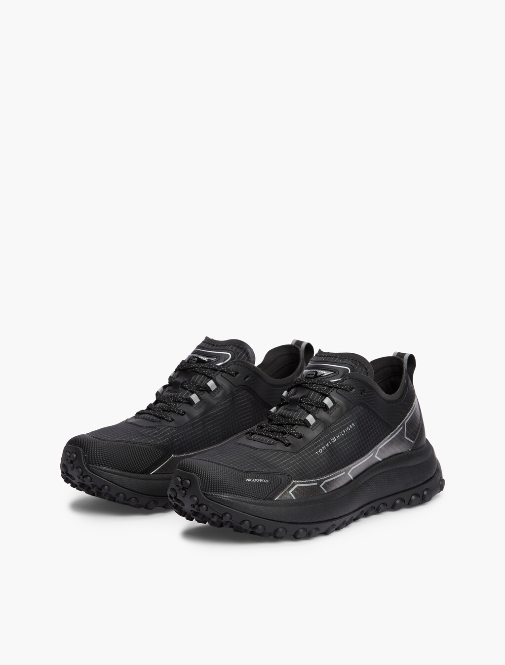 Outdoor Waterproof Non-Slip Trainers, Black, hi-res