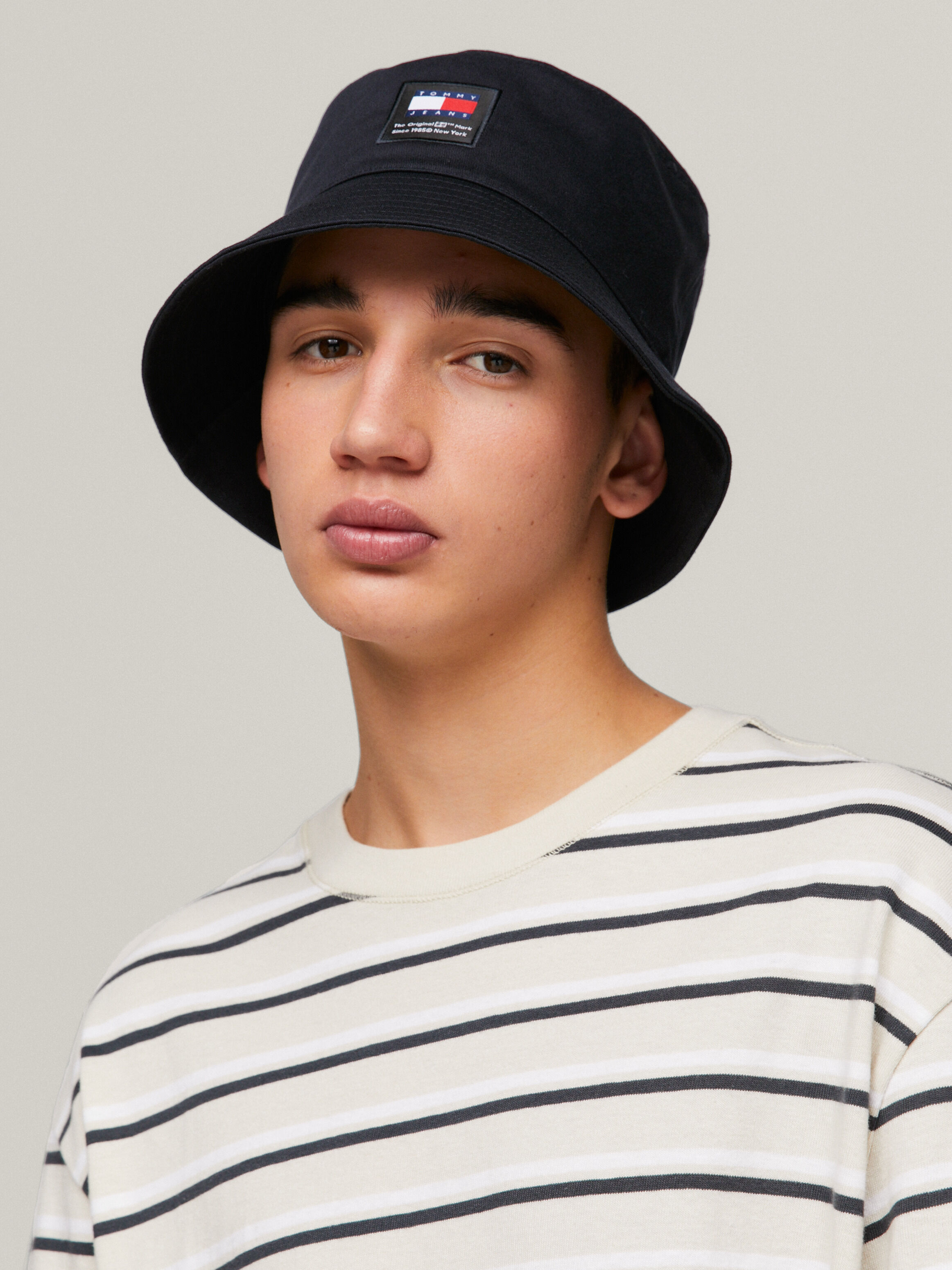 Tommy on sale bucket hat