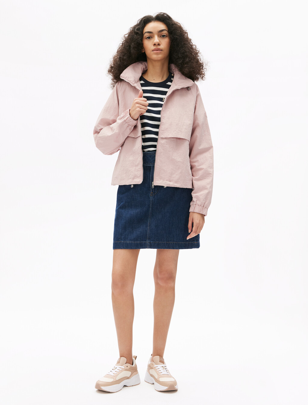 Short Nylon Windbreaker, Foggy Pink, hi-res
