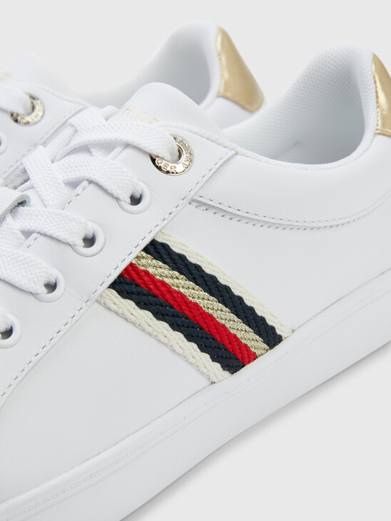 WEBBING SIGNATURE DETAIL COURT TRAINERS