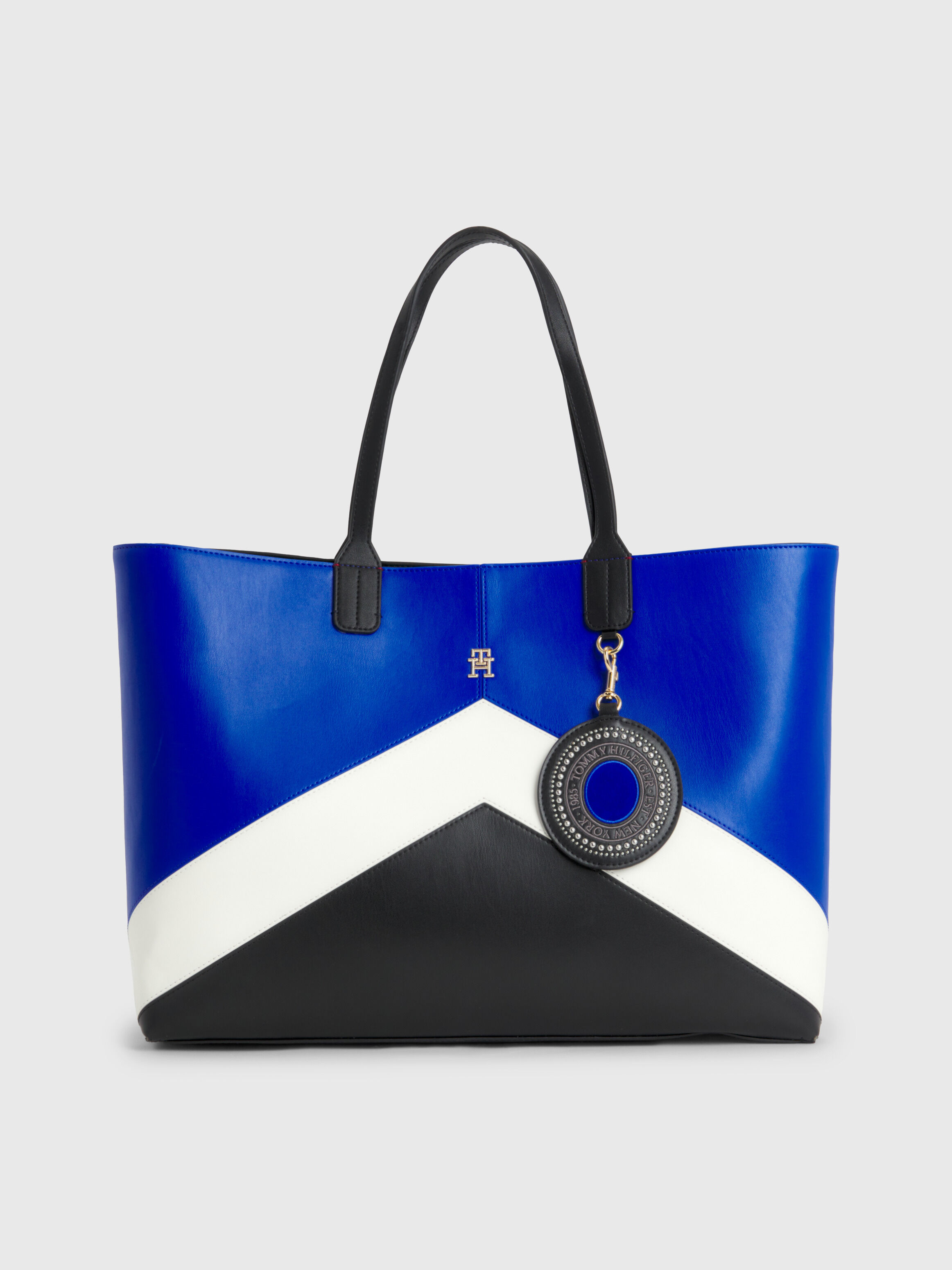 Tommy hilfiger chevron duffle bag cheap