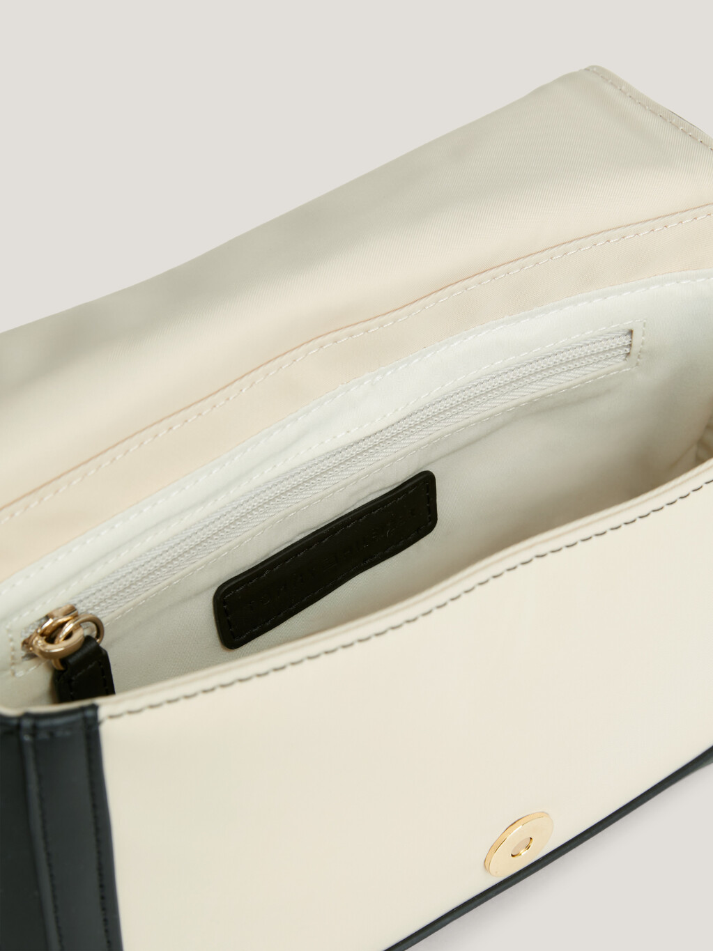 Essential Contrast Small Crossover Bag, White Clay / Black, hi-res
