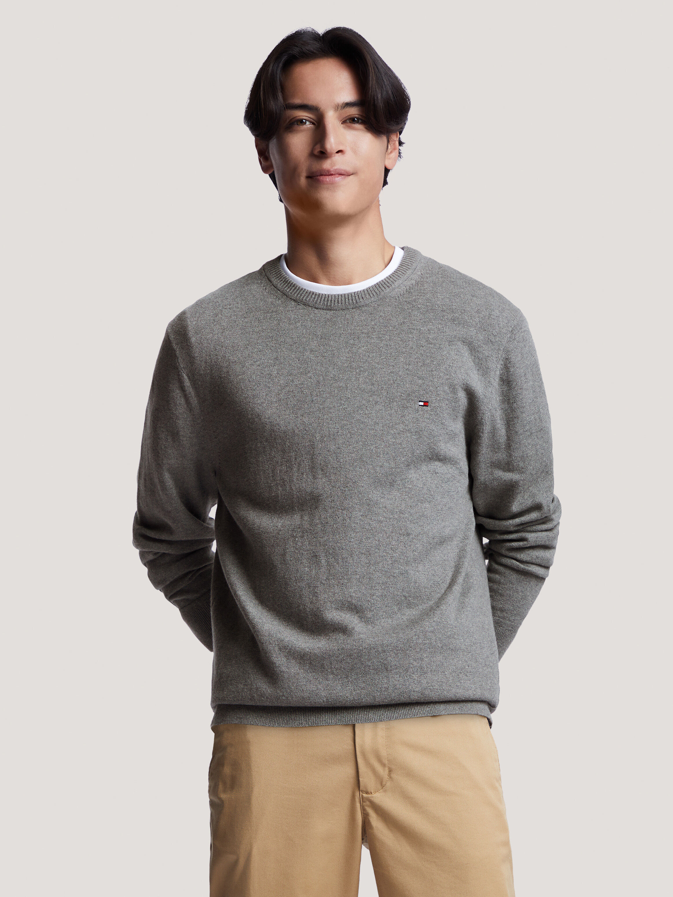 Tommy pullovers deals