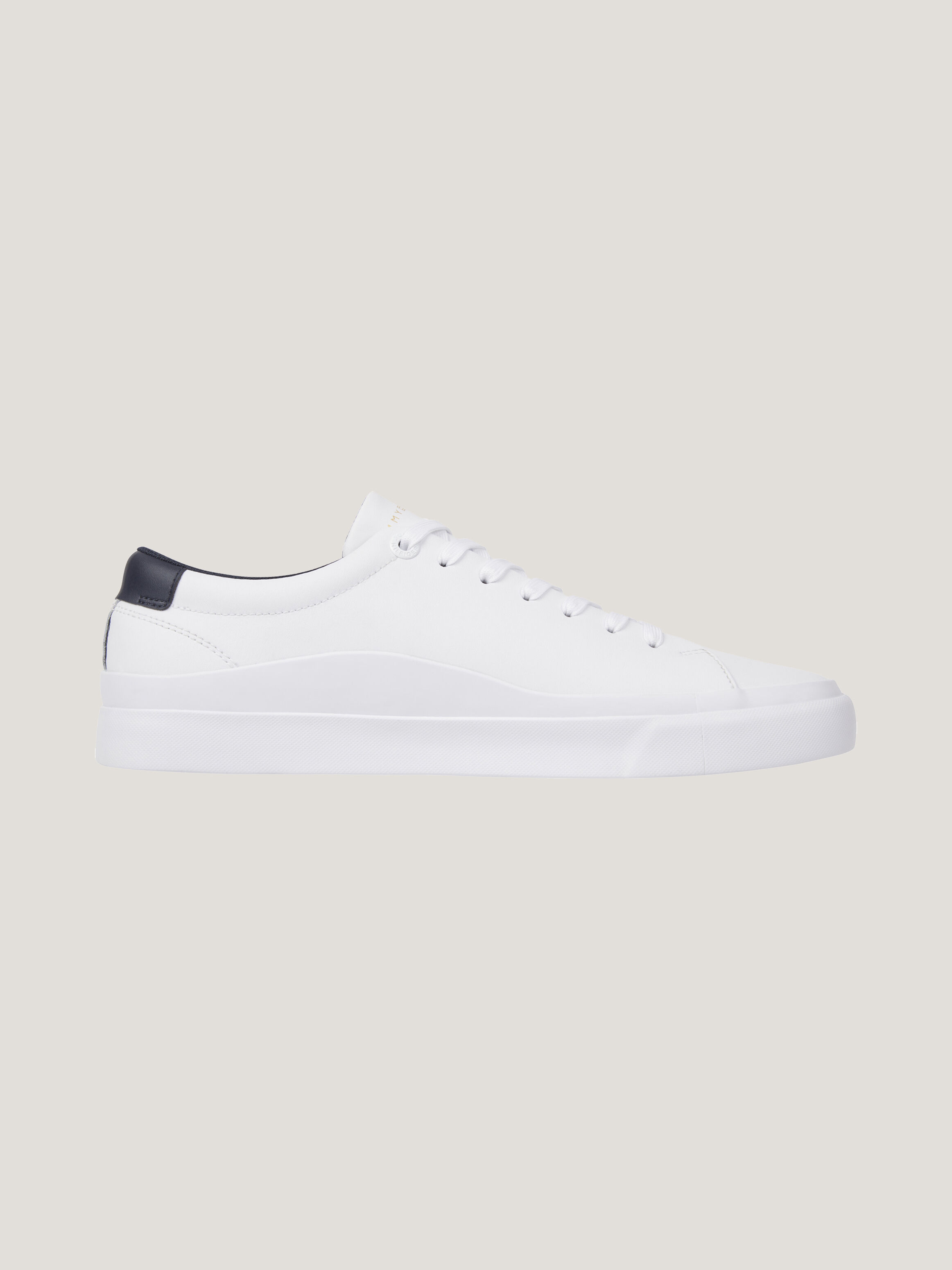 H and m store plimsolls