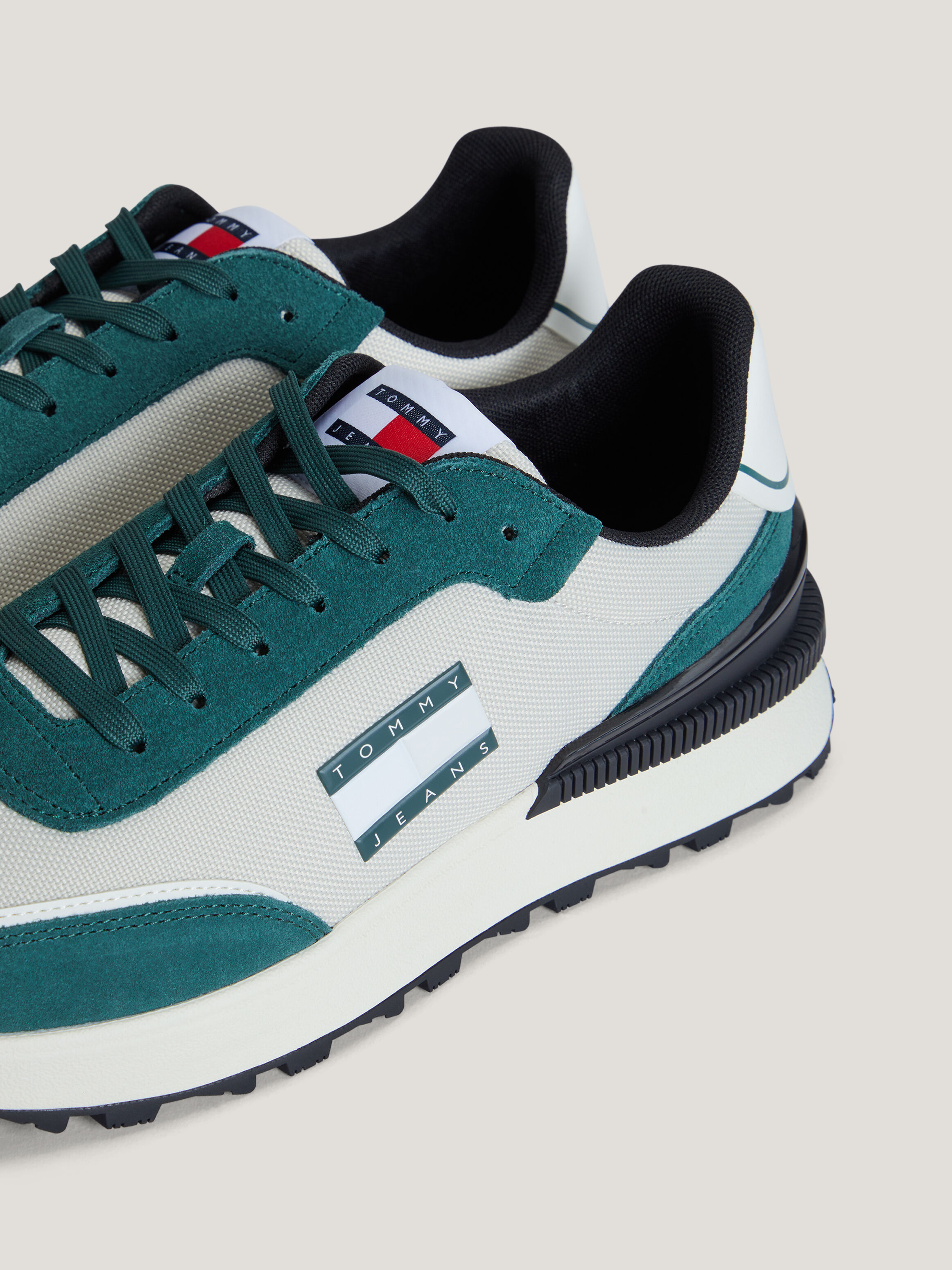 Tommy hilfiger retro star trainers store
