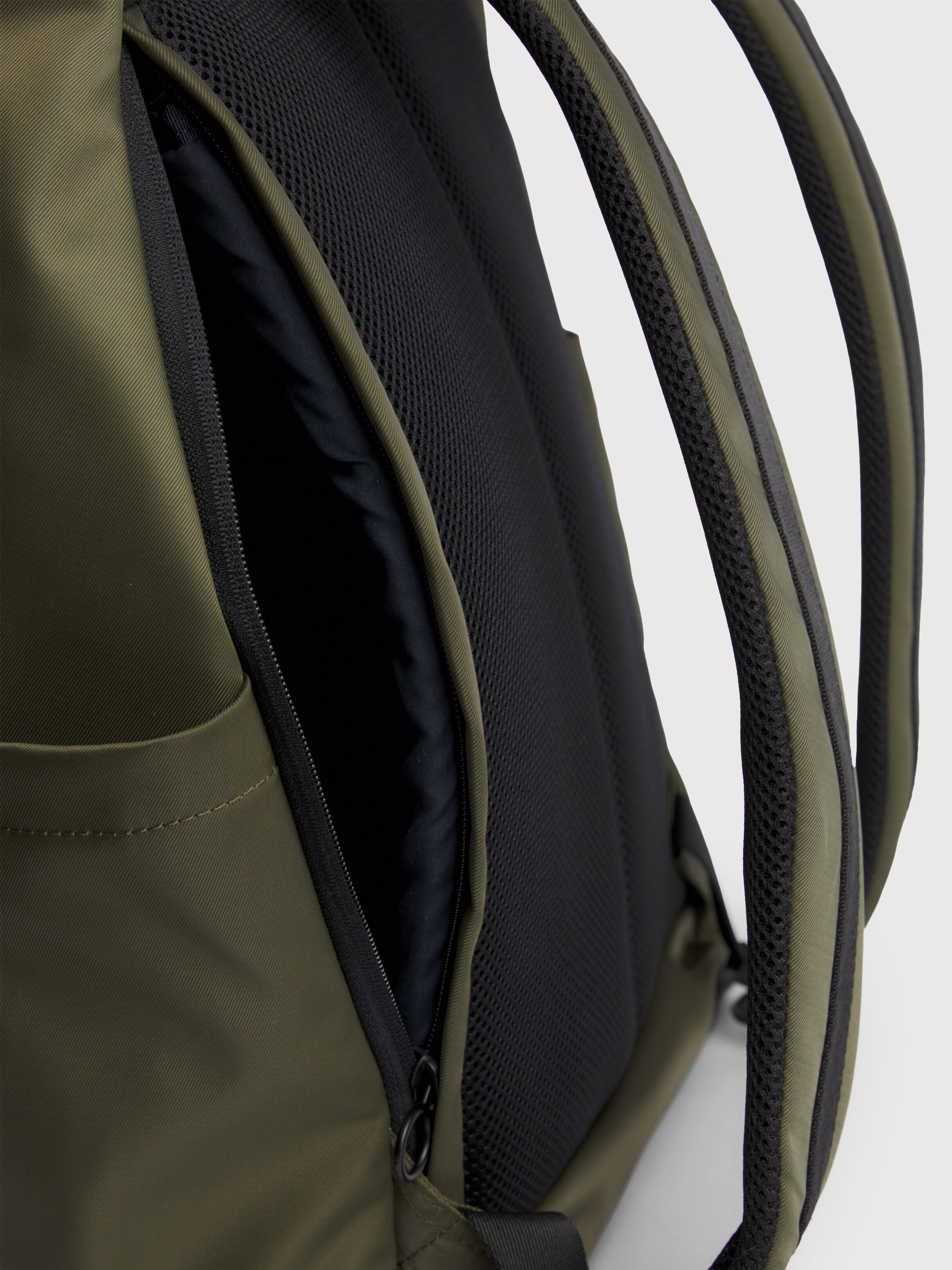 Tommy hilfiger discount olive green backpack