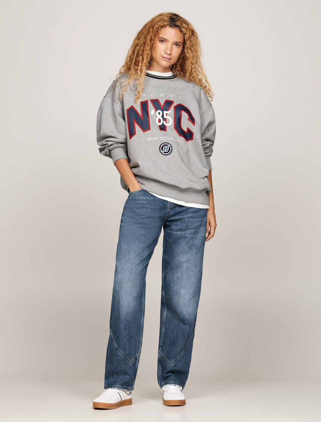 Tommy Jeans x Game Day Sweatshirt, Lt Grey Htr, hi-res