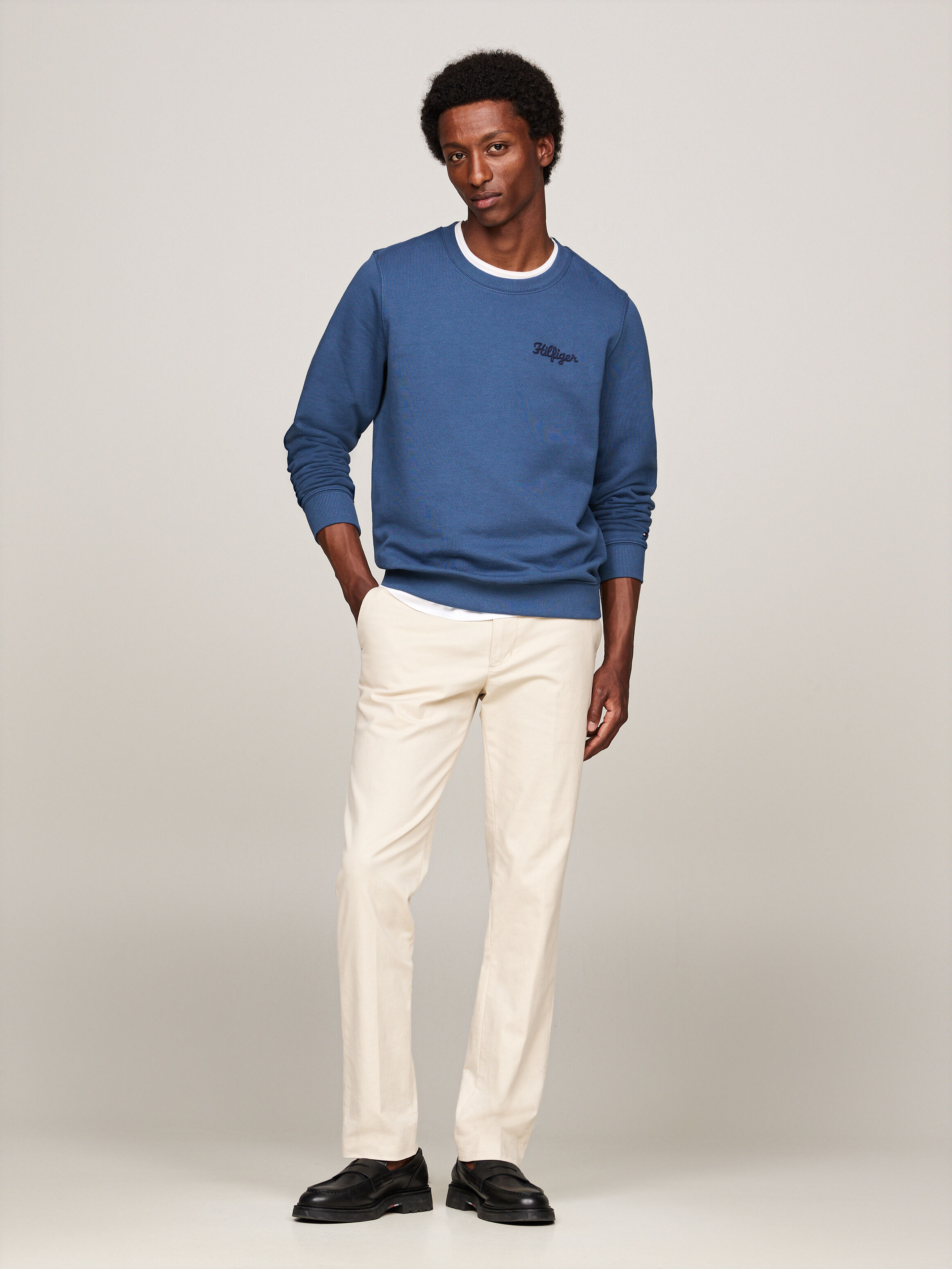 Tommy hilfiger chest logo sweatshirt cheap