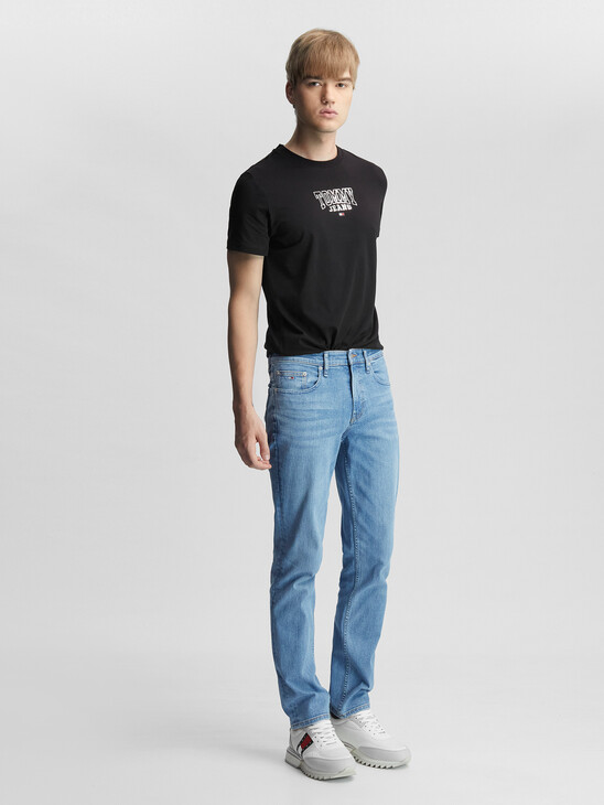 METALLIC FOIL ENTRY GRAPHIC T-SHIRT
