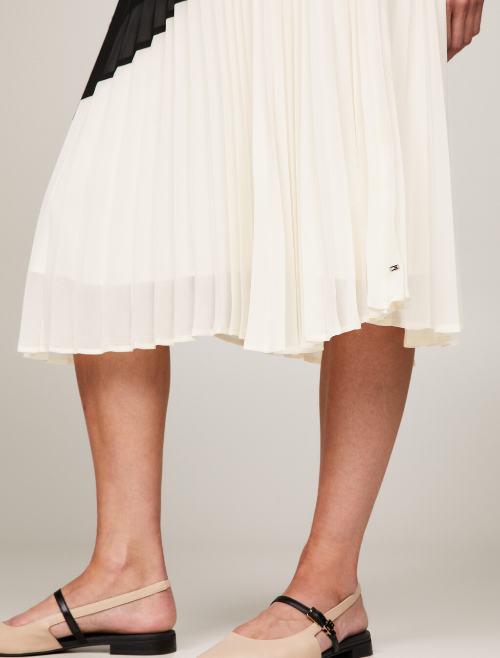 Colour-Blocked Pleated Flare Midi Skirt, Black/ Calico Colorblocked, hi-res