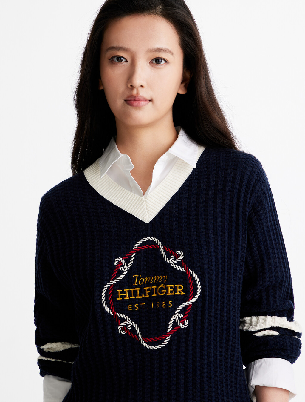 Graphic V Neck Sweater, Dark Night Navy, hi-res