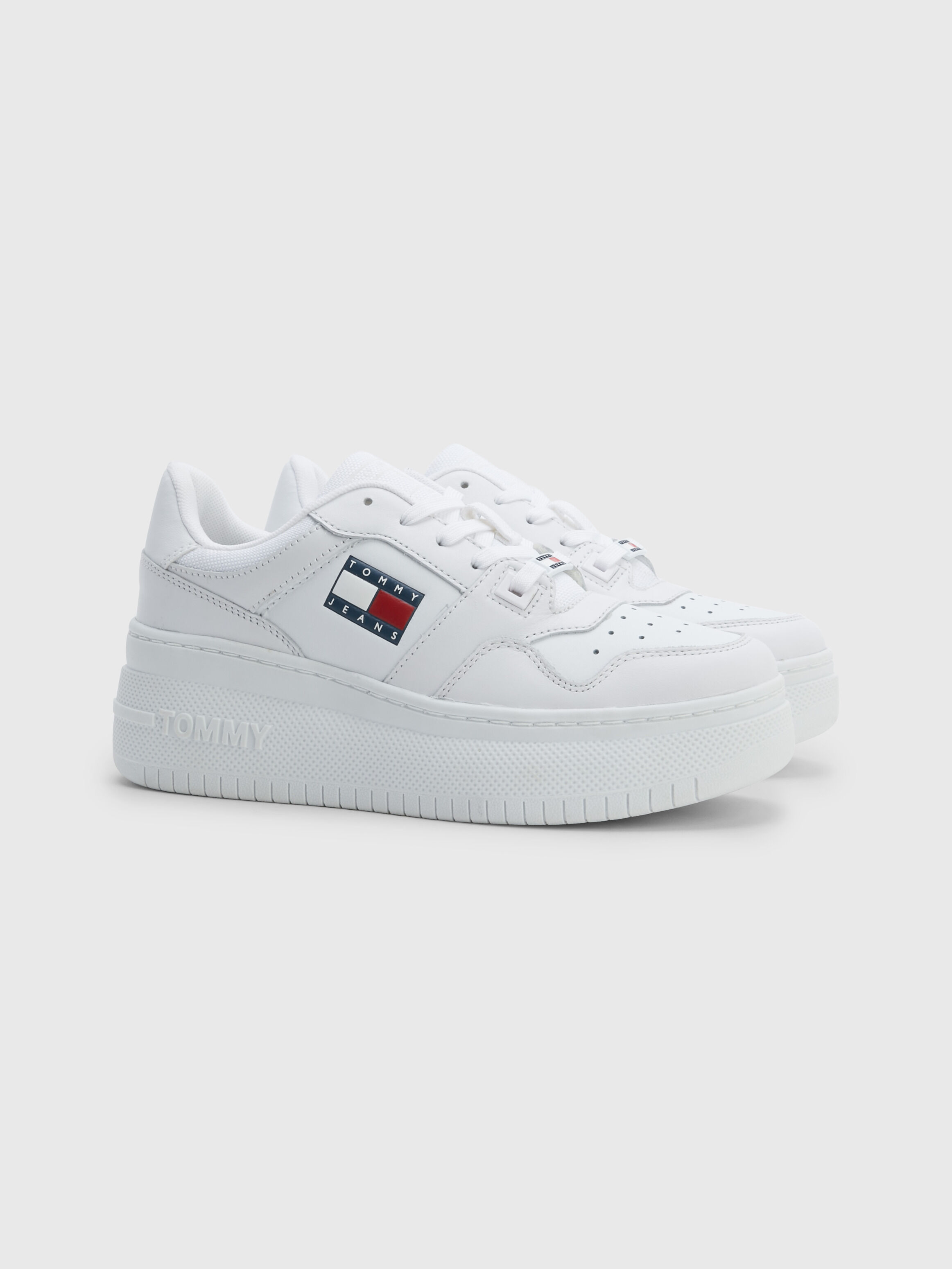 tommy hilfiger modern platform sneaker