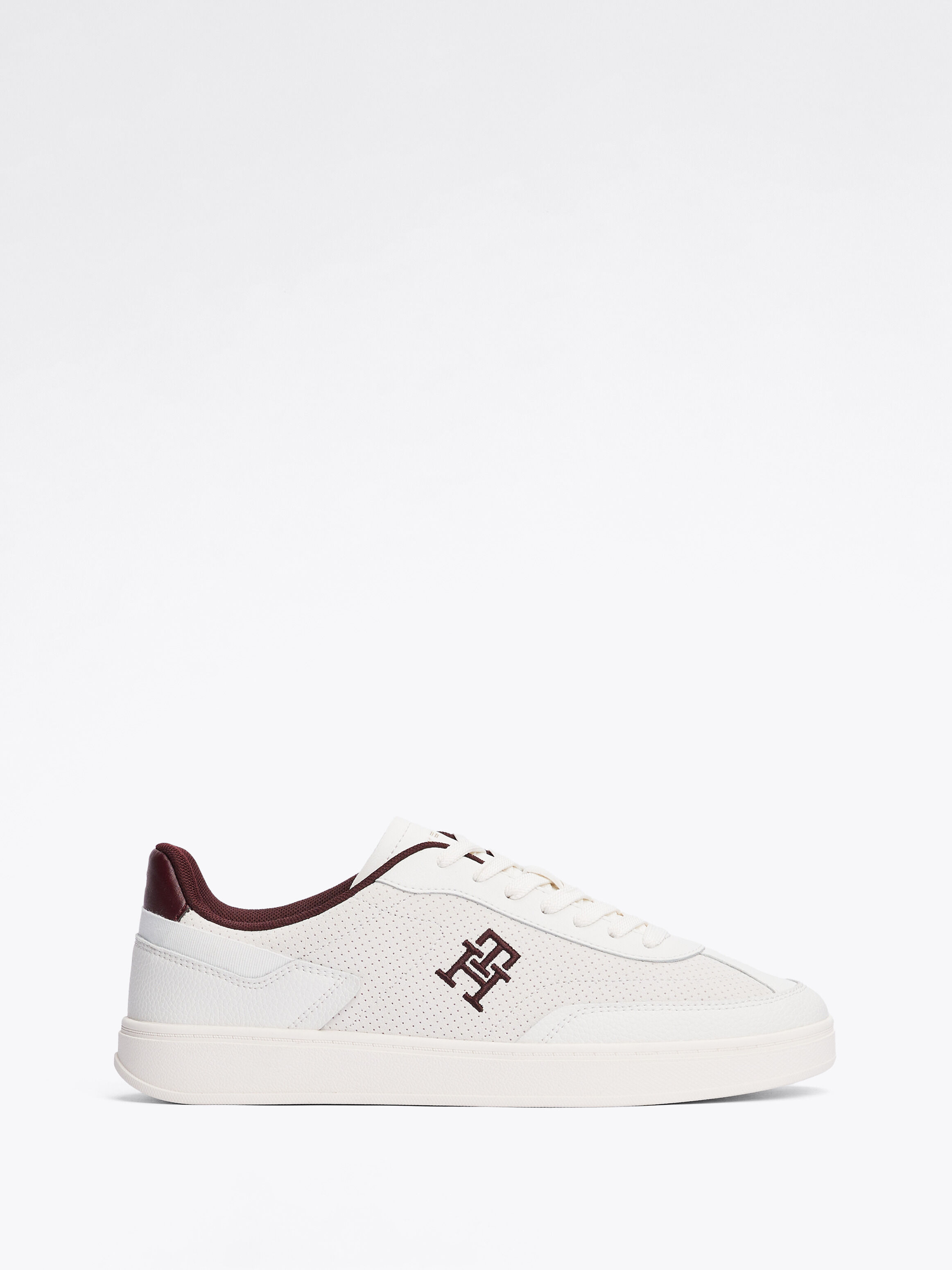 Tommy hilfiger velvet trainers top