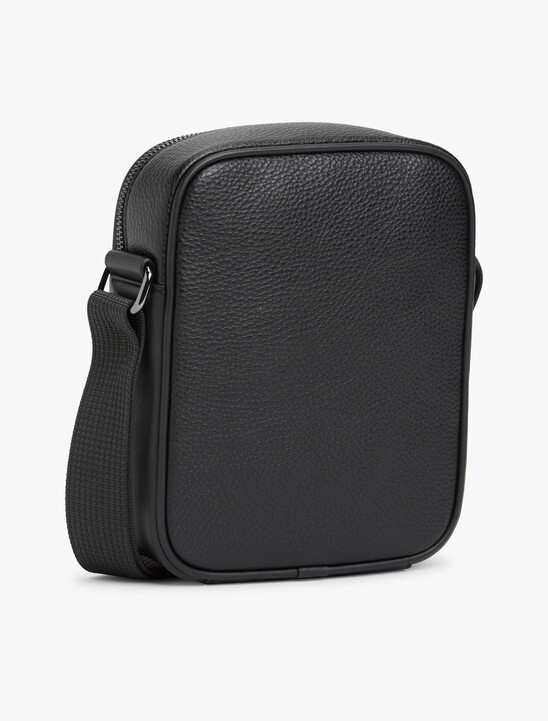 Pebble Grain Crossbody Reporter Bag