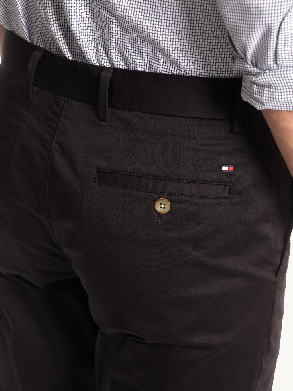 Denton Chino Straight Fit Stretch Pants | black | Tommy Hilfiger Malaysia